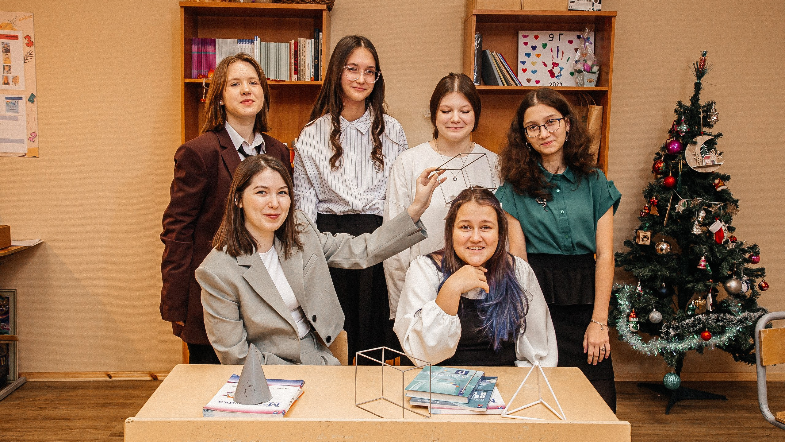 9 класс, в школе