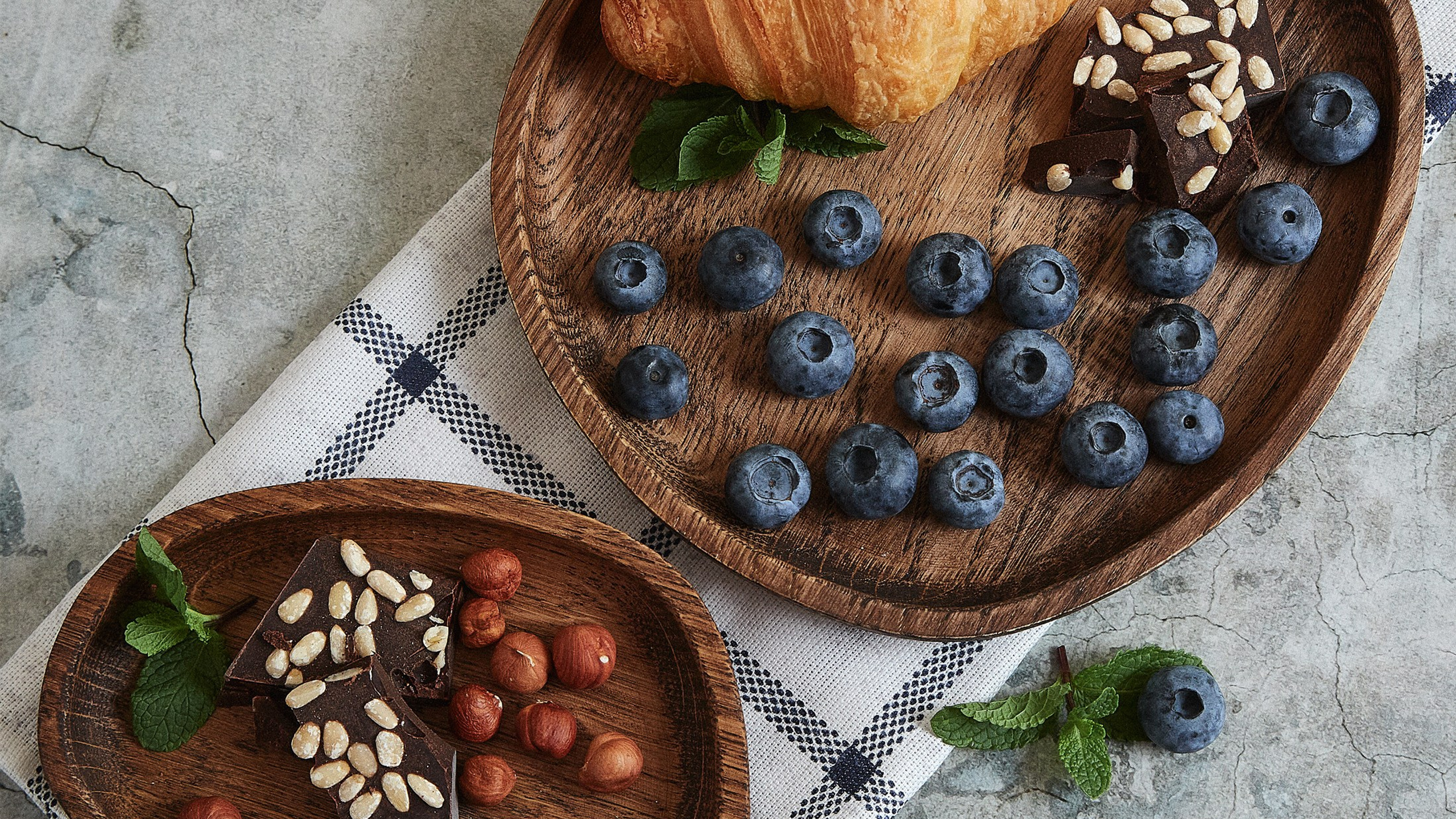 Съёмка товарных позиций для бренда «Лиловая дымка»