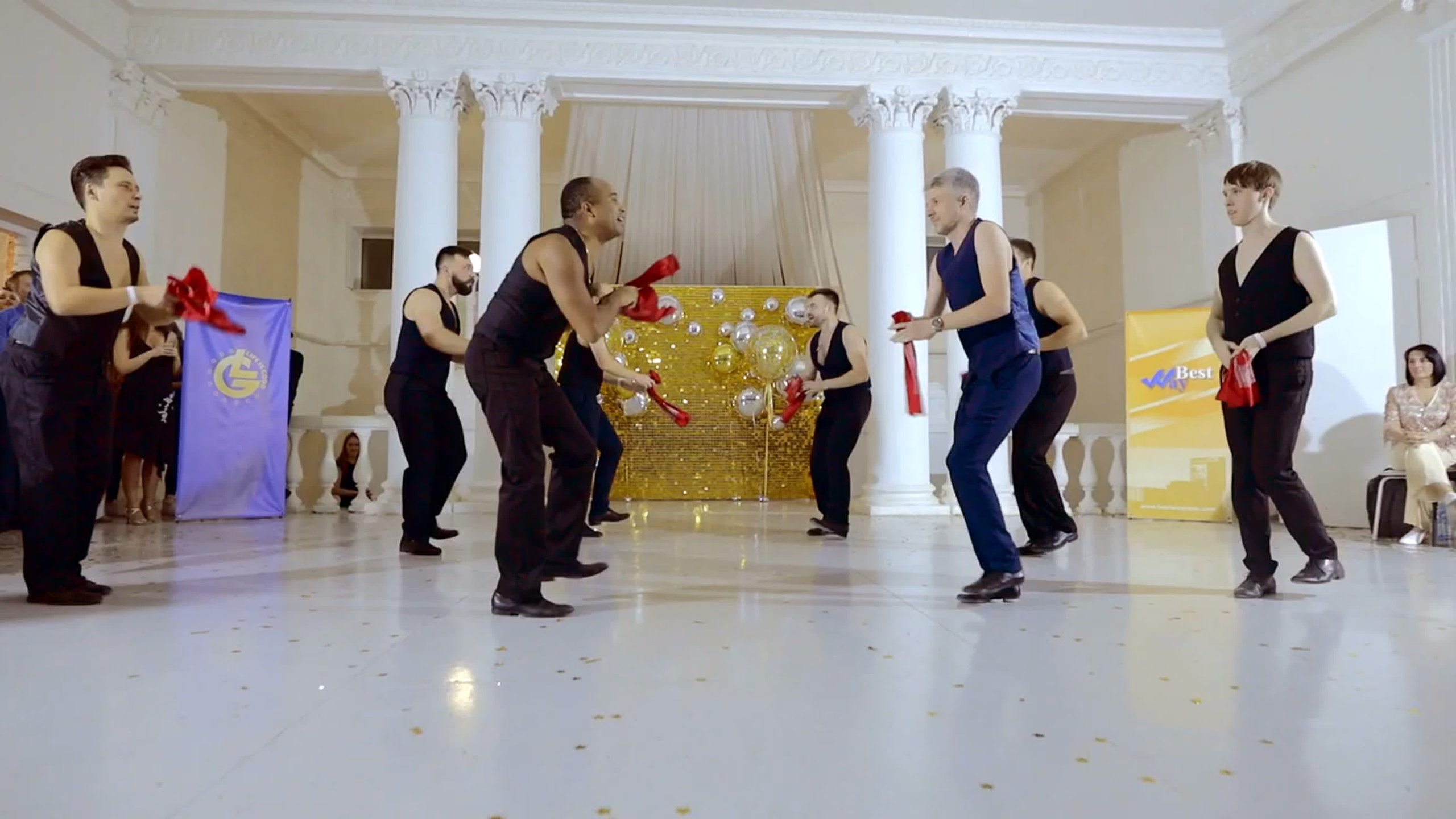 Видео снято в фотостудии «2 этаж»