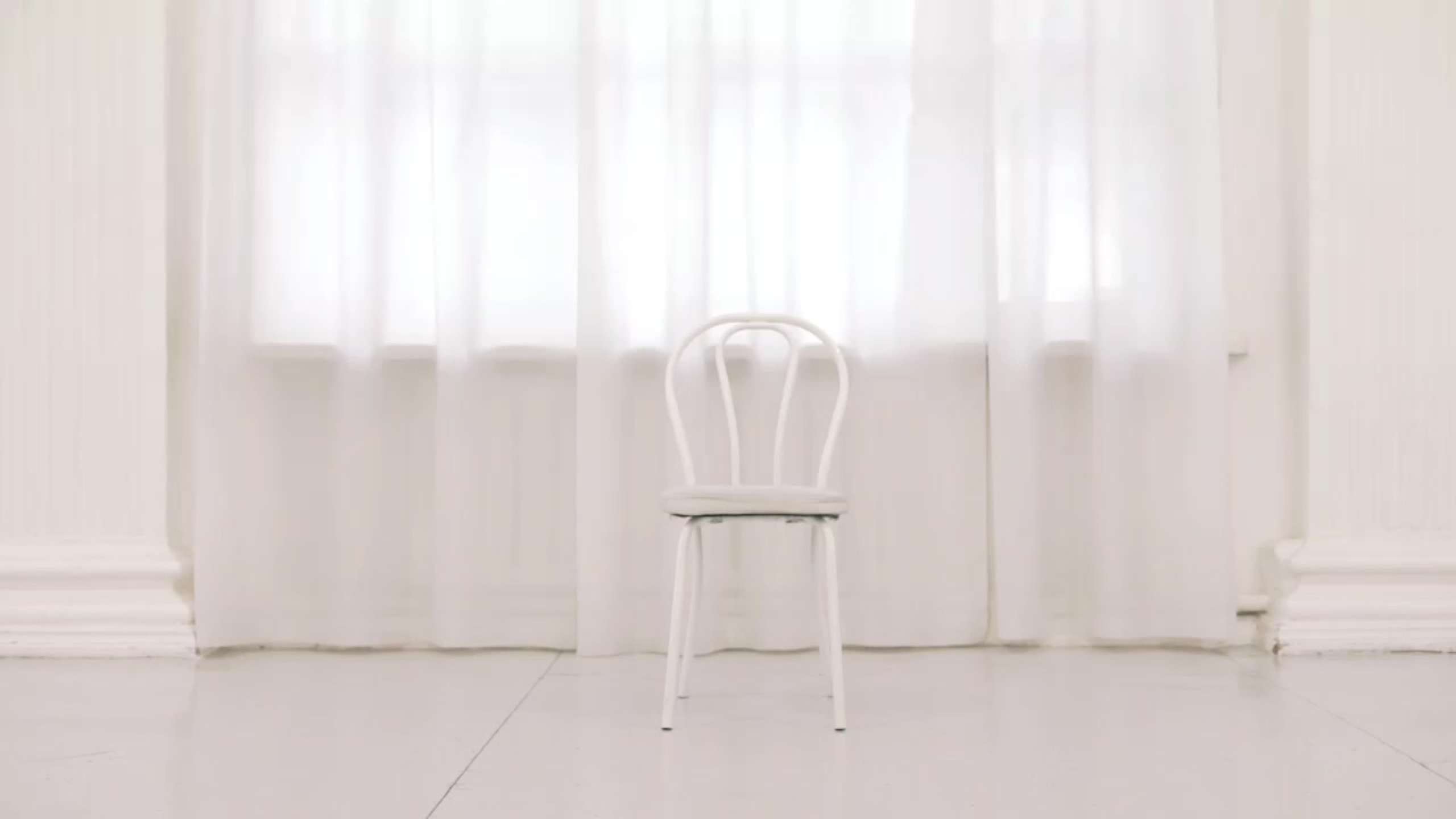 Видео снято в фотостудии «2 этаж»