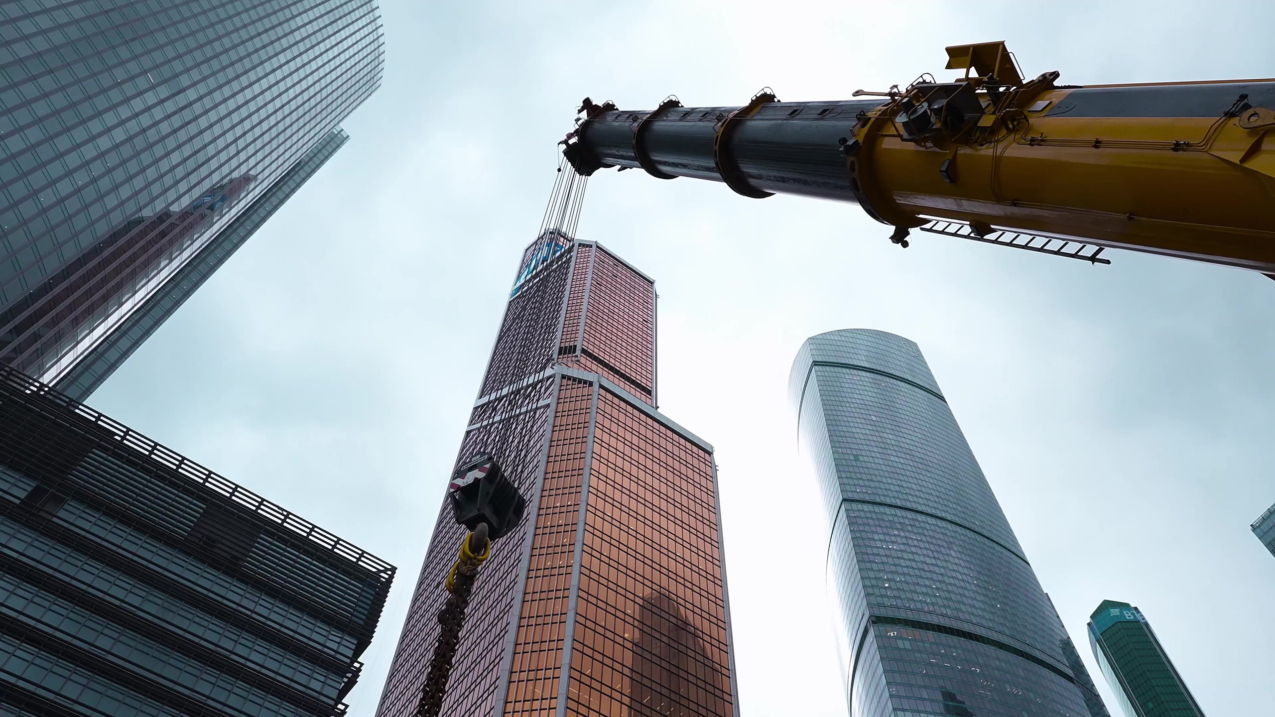 СТРОИТЕЛЬНЫЕ РАБОТЫ. Свадебный видеограф в Москве Максим Лобач-Граубергер