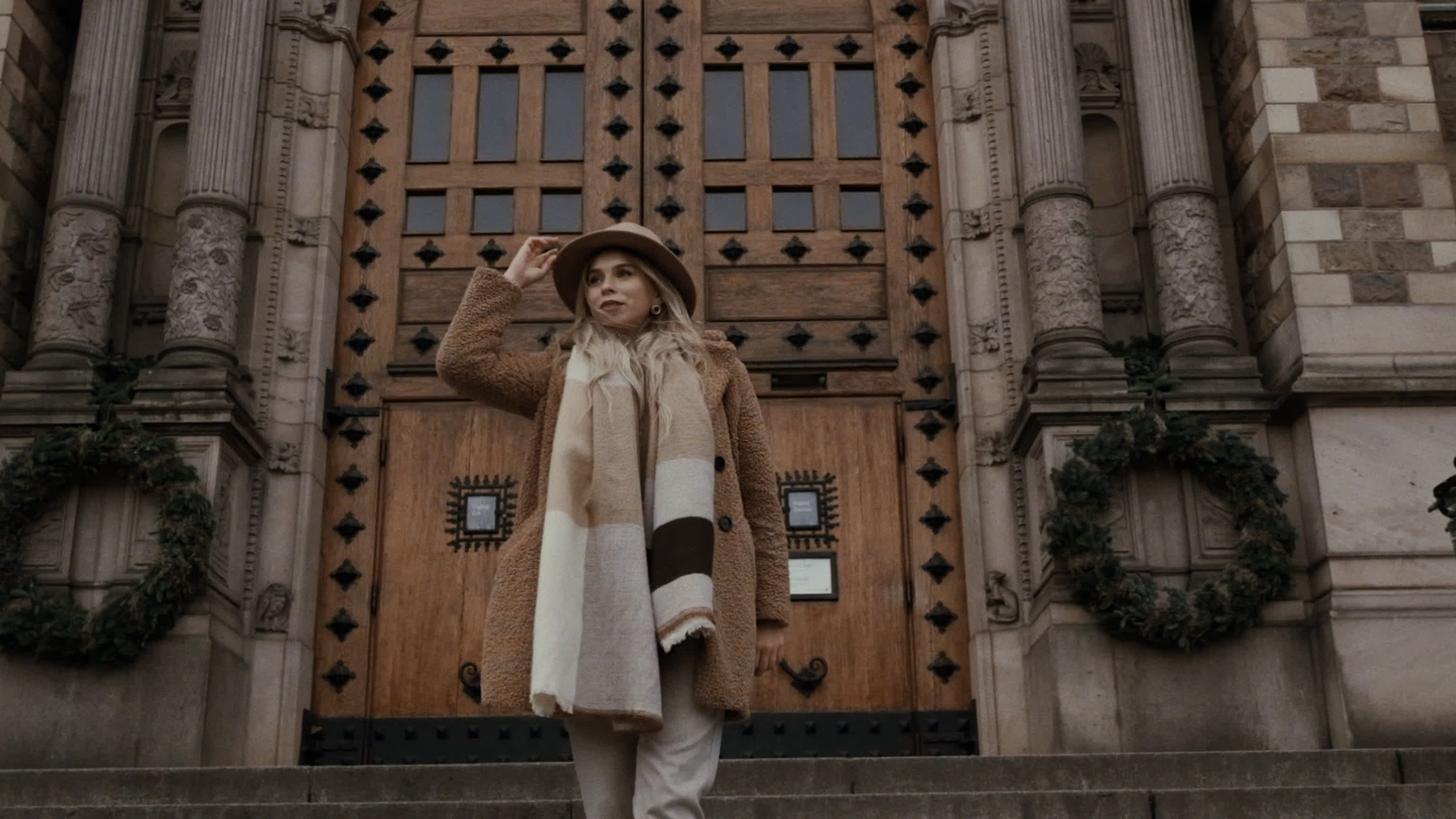 Имиджевые видео ролики и fashion съёмка. Свадебный видеограф в Москве Максим Лобач-Граубергер