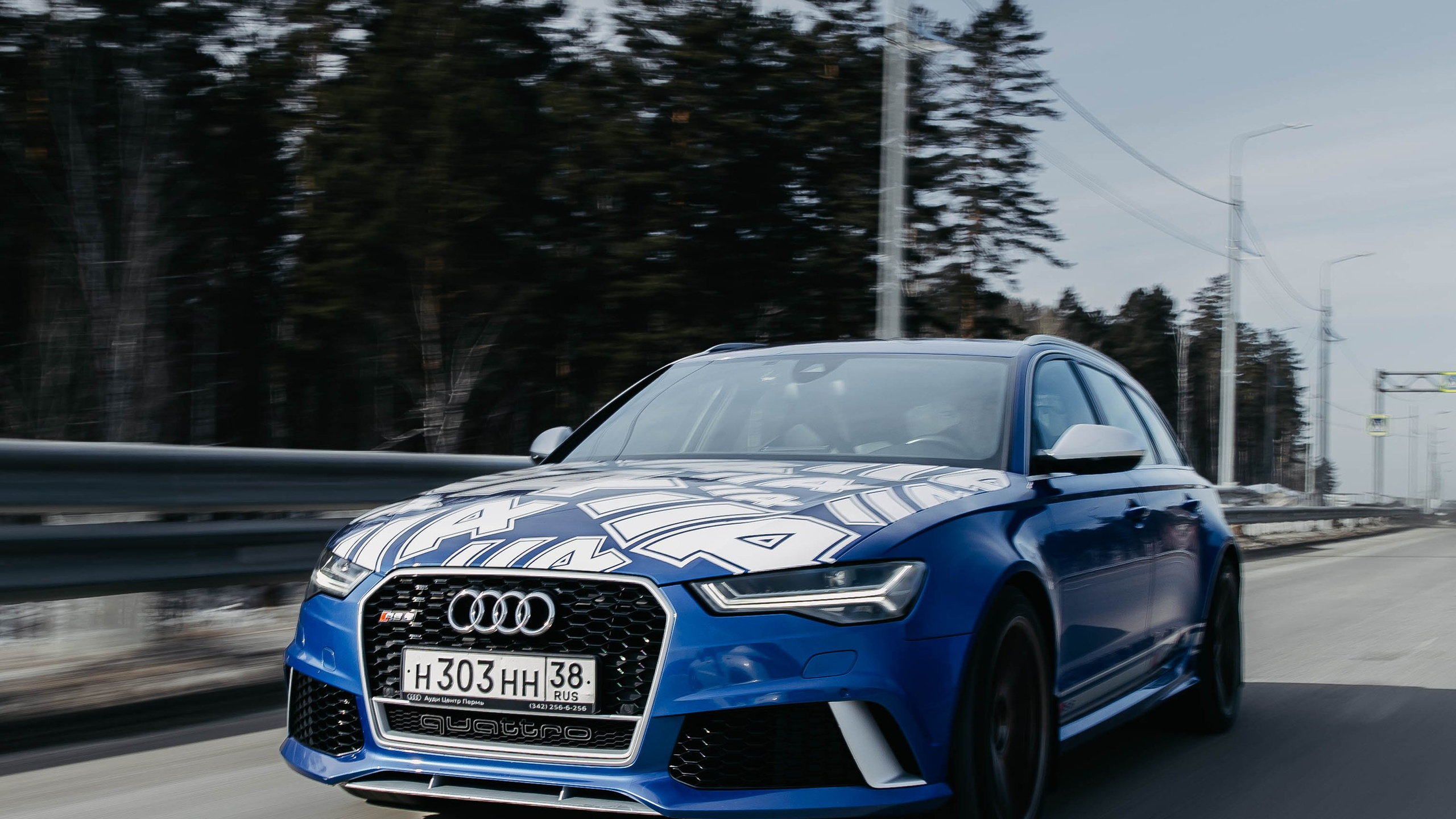 AUDI RS 6