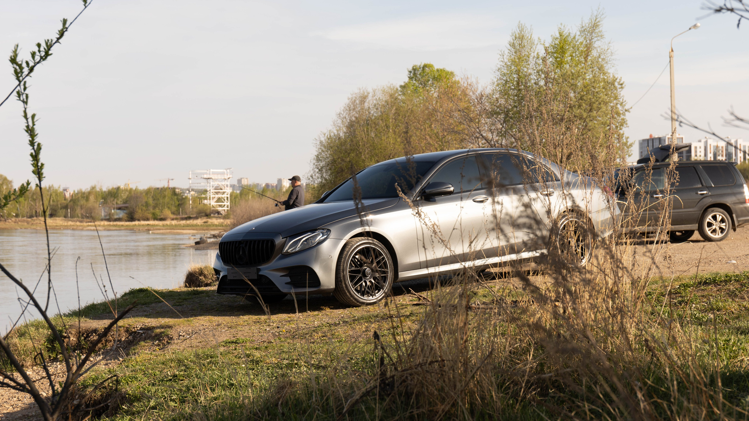 MERSEDES BENS E200 AMG PACET