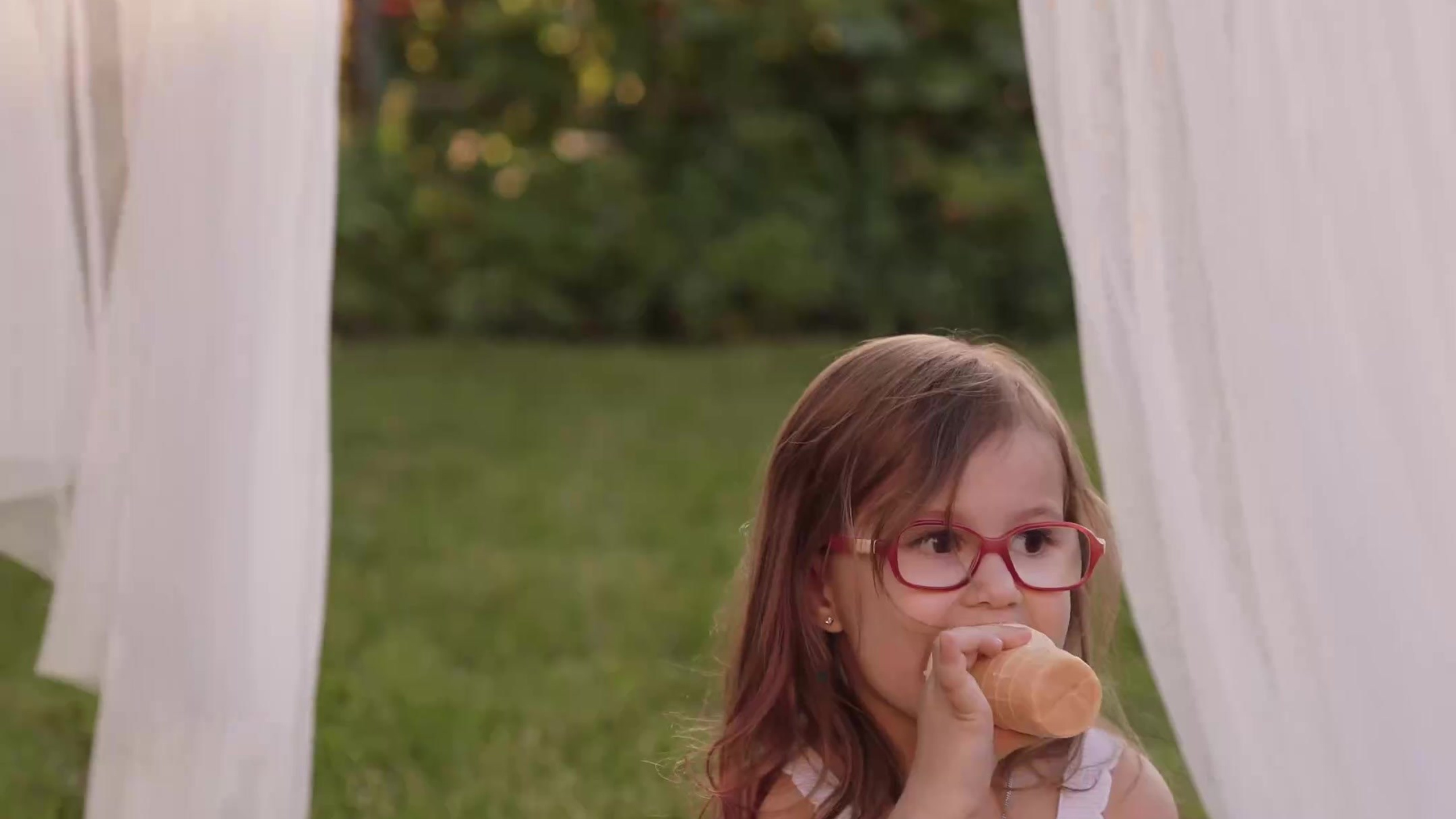 Не свадебное. Свадебный видеограф, снимаю ваши истории любви в Ростове-на-Дону и не только