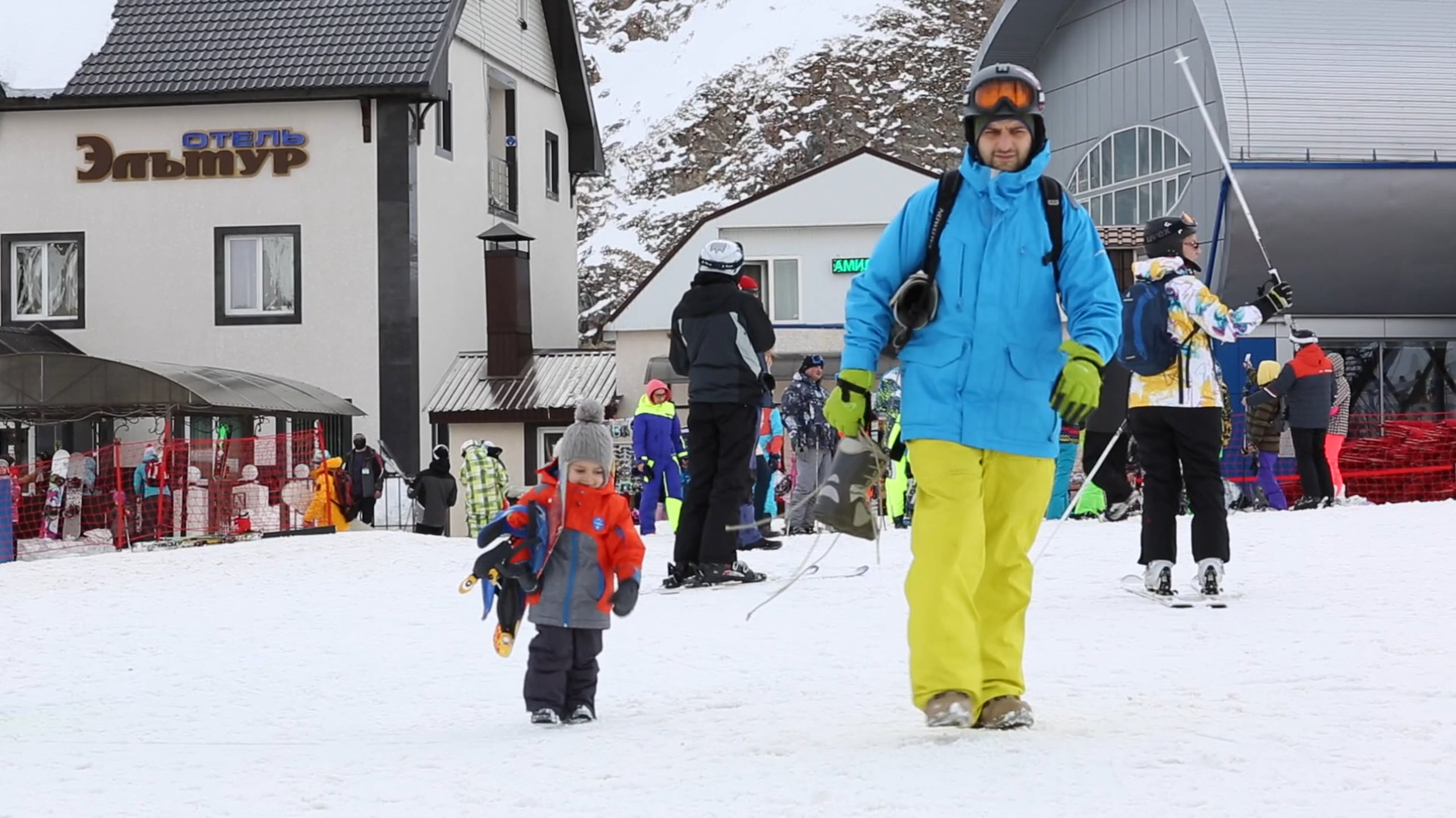 Видео. Детский и семейный фотограф Мадина в Краснодаре и Абхазии