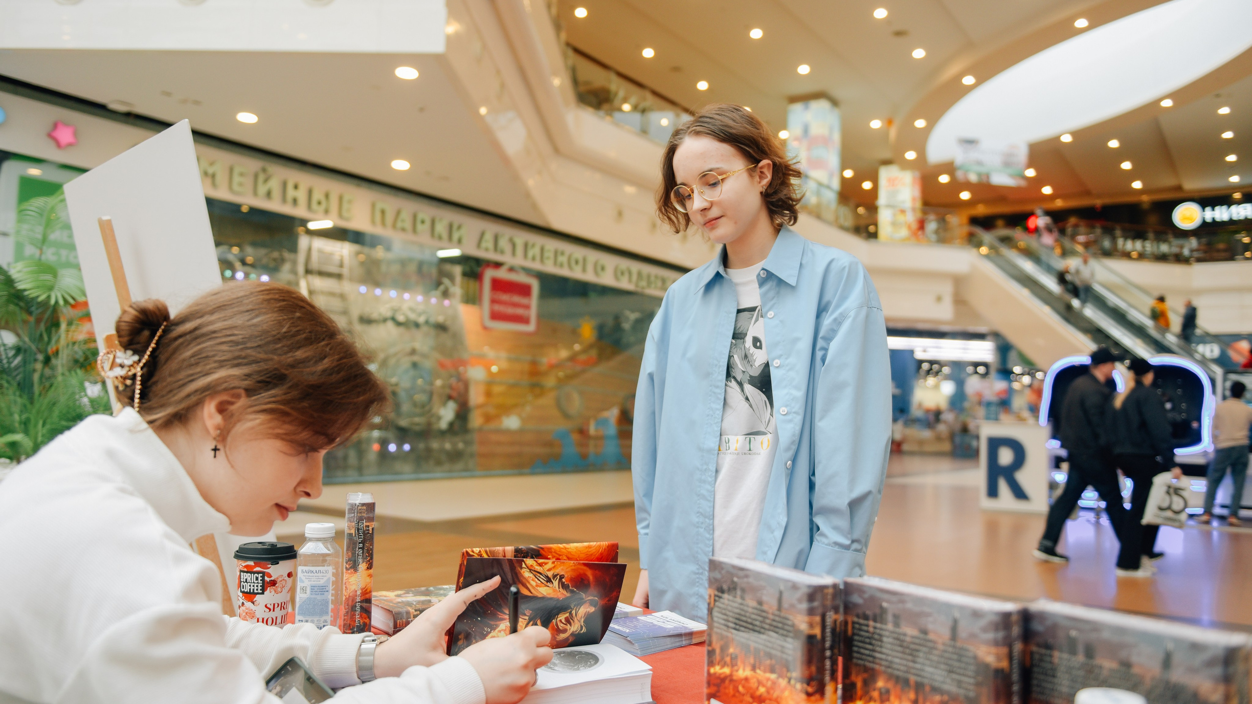 XL MEDIA Автограф-сессия с Renibet