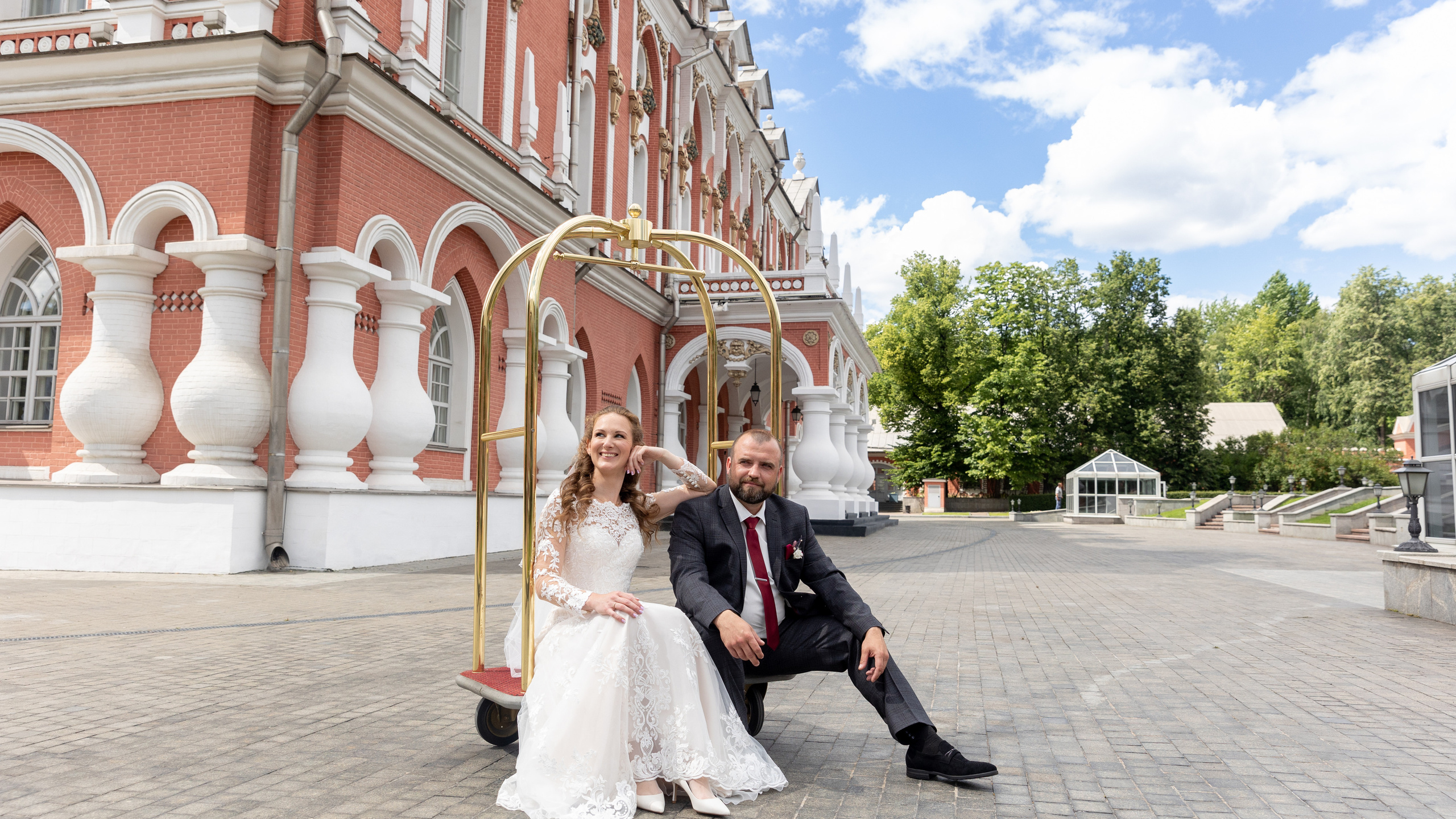 Сергей и Виктория. Петровский путевой дворец