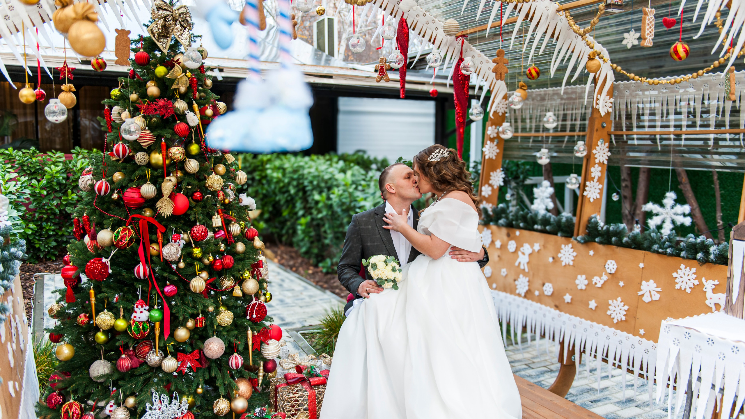 Алина и Антон.