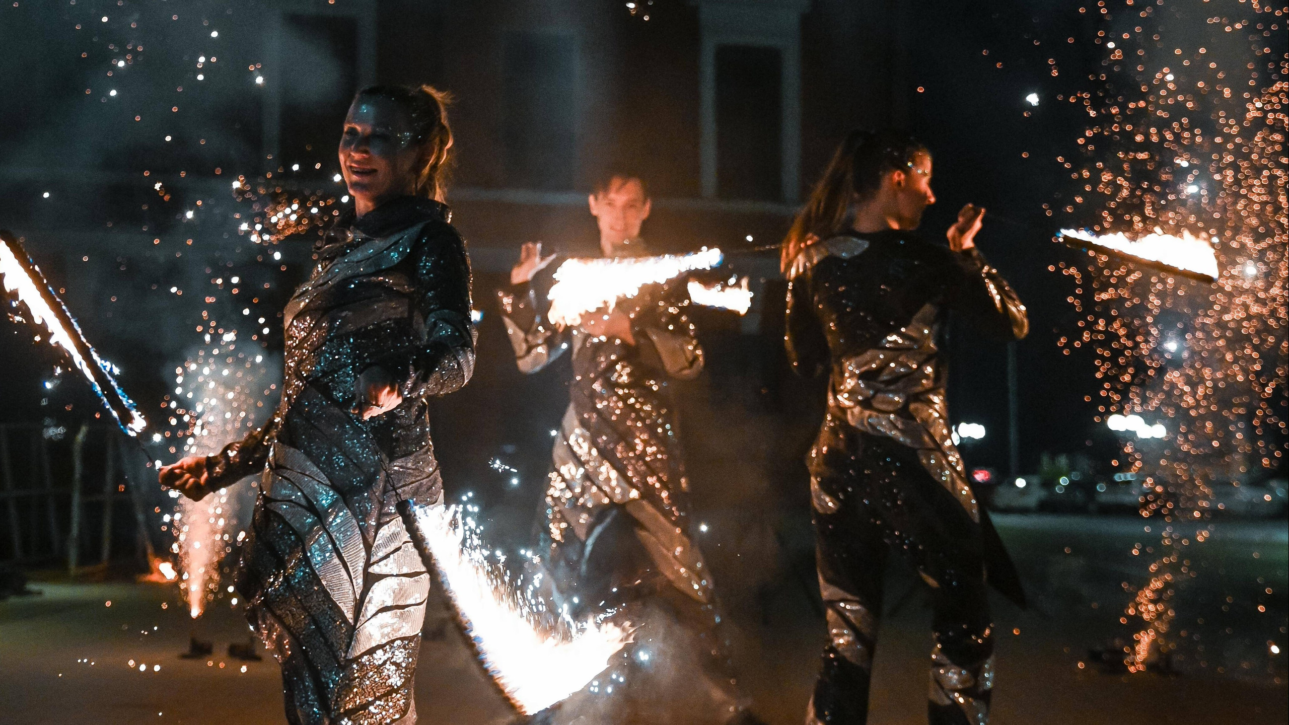 VIP Show 3 артиста 35000 руб. Огненно-пиротехническое шоу, салюты, пиротехника на ваш праздник!