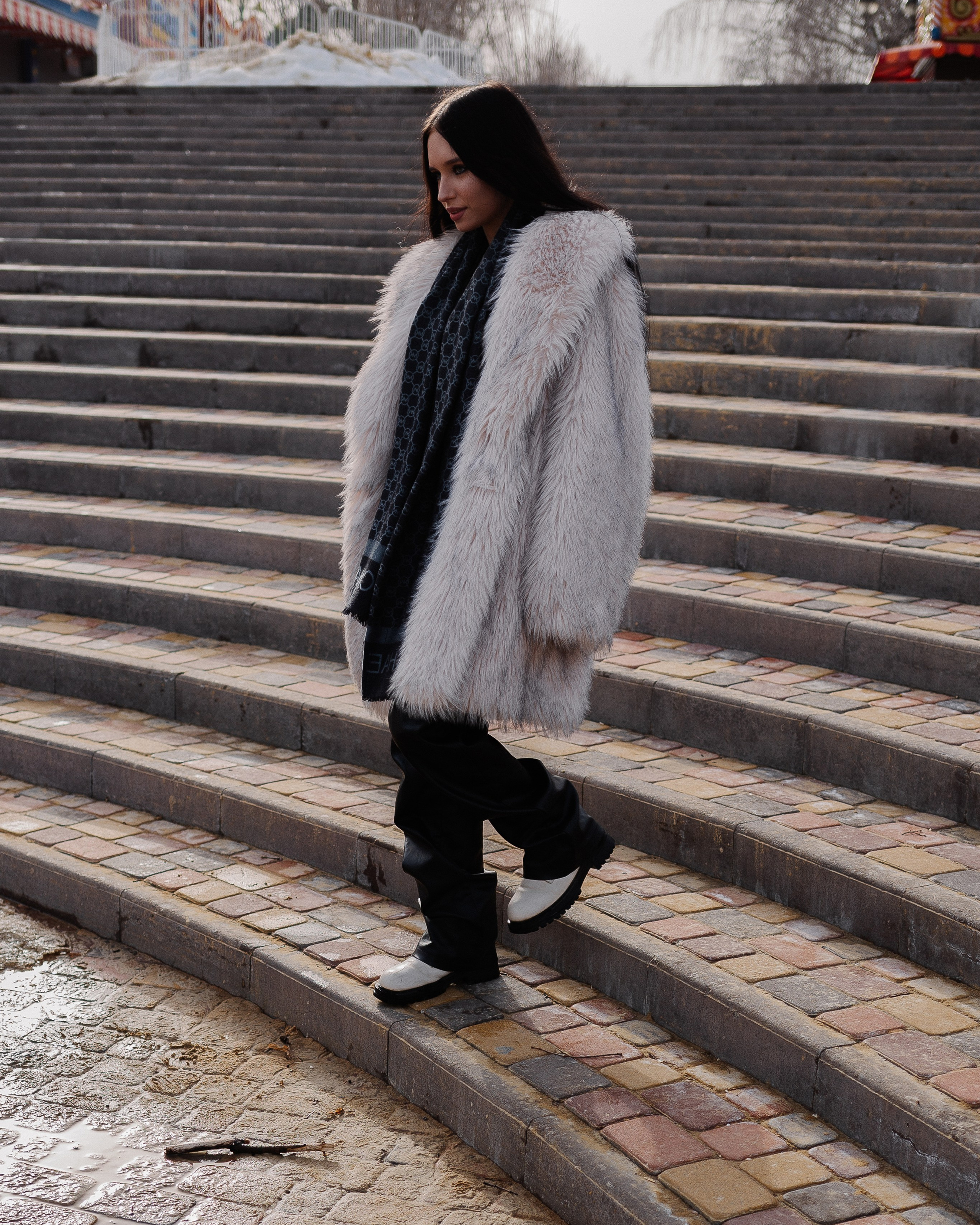 Ангелина Прогулка