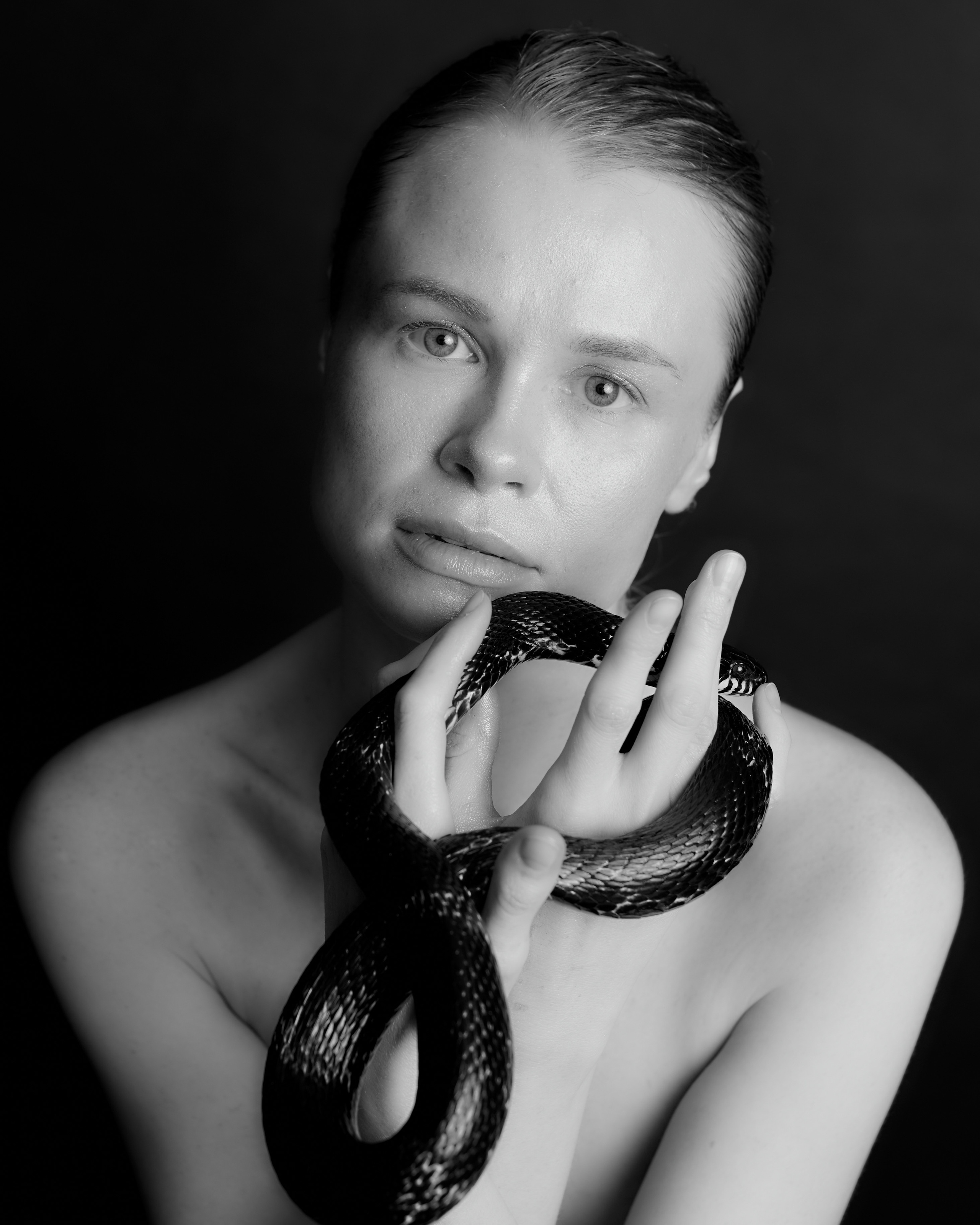 Дана и змея