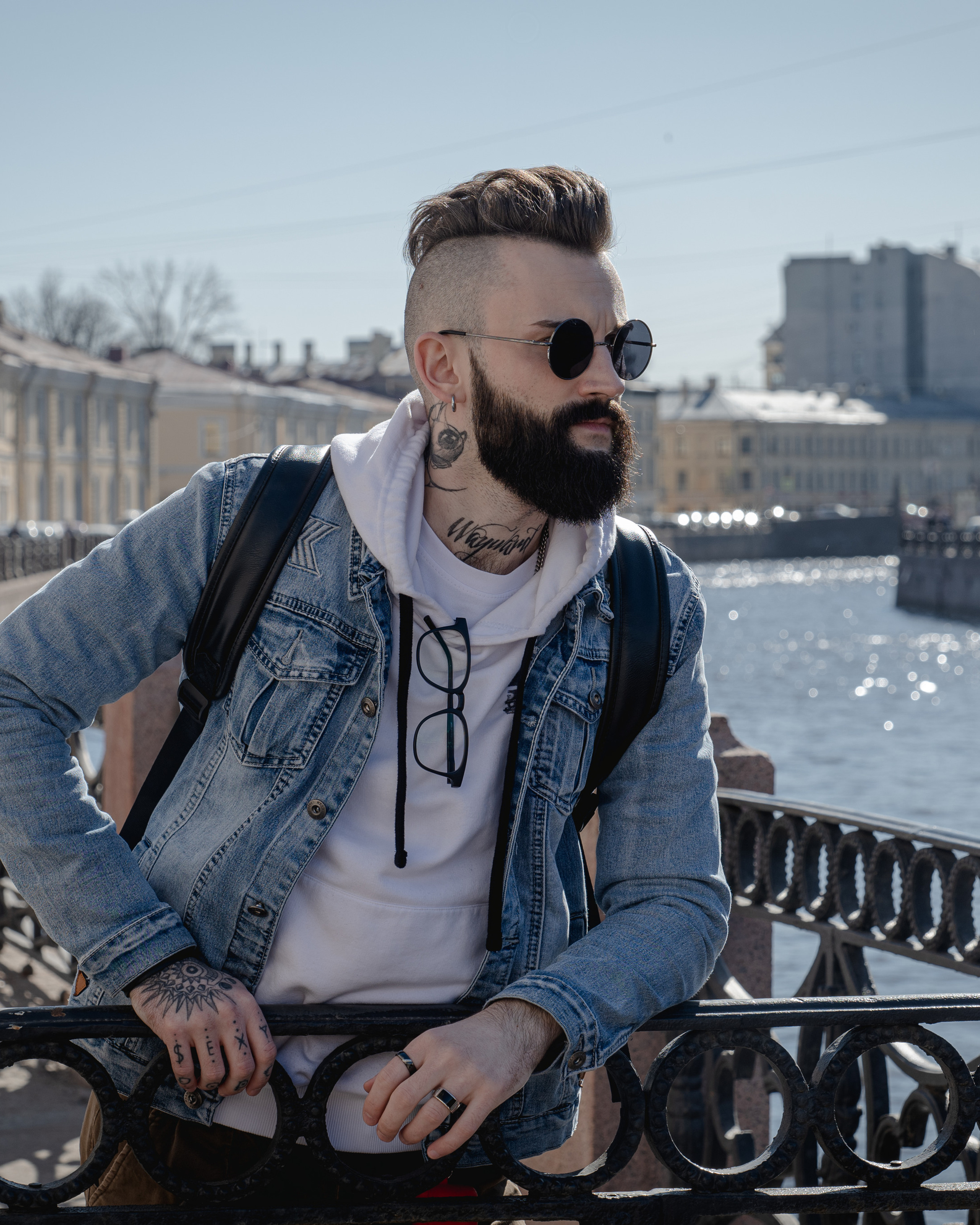 Кирилл, пространство Бергольтц