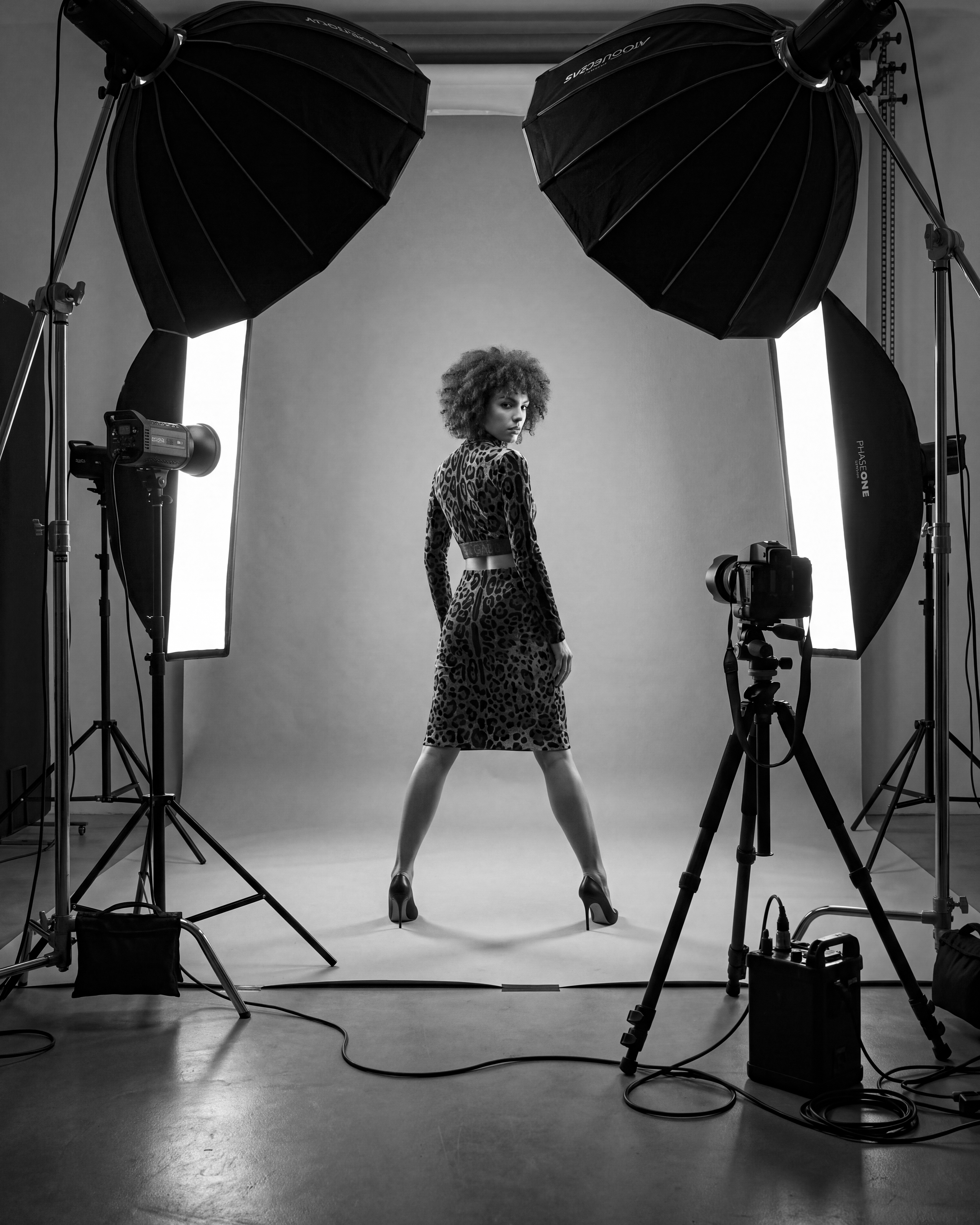 Студийная фотосессия Кати&nbsp;— костюм DOLCE & GABBANA