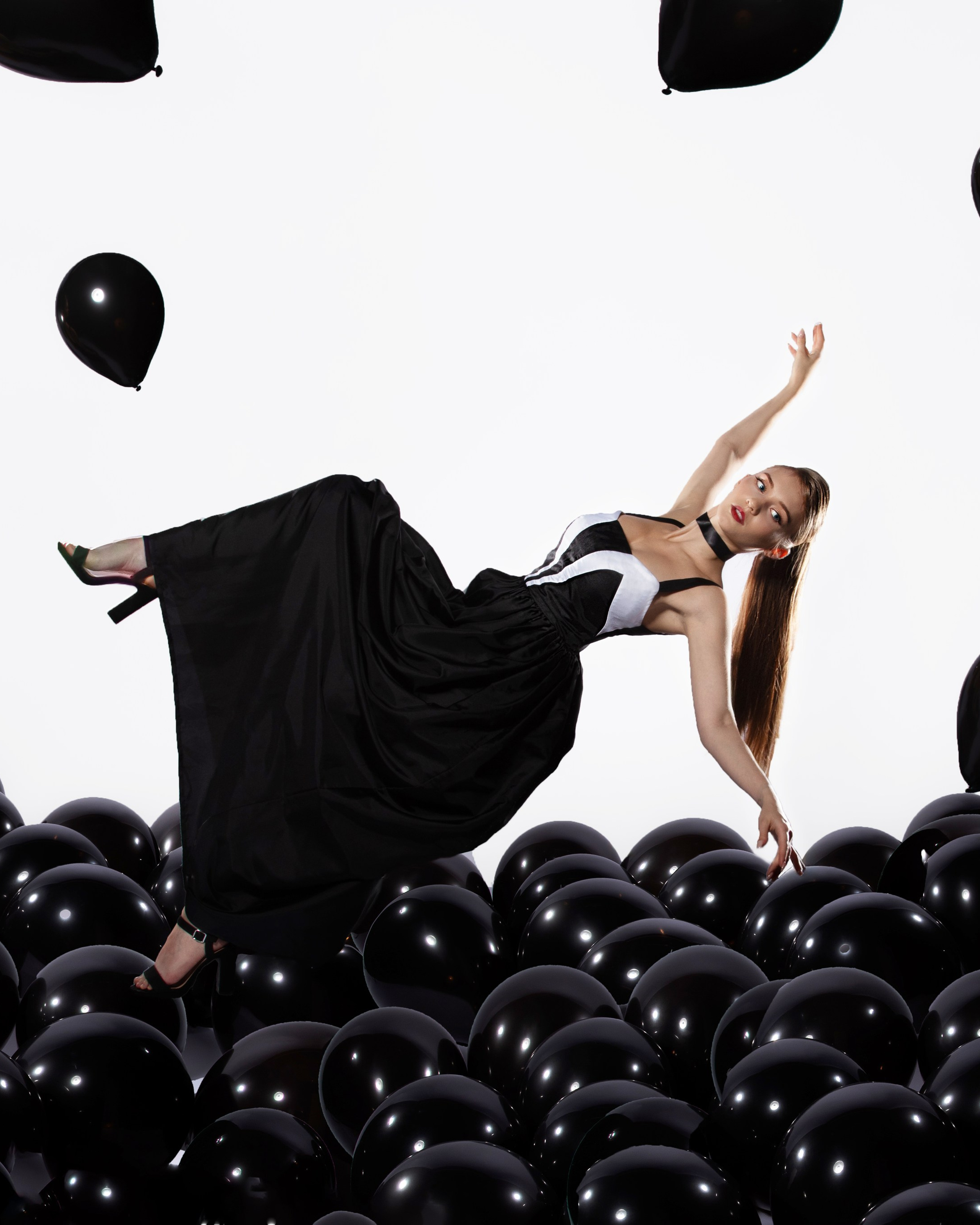 Алёна Сухова Проект «SENSE in BLACK»