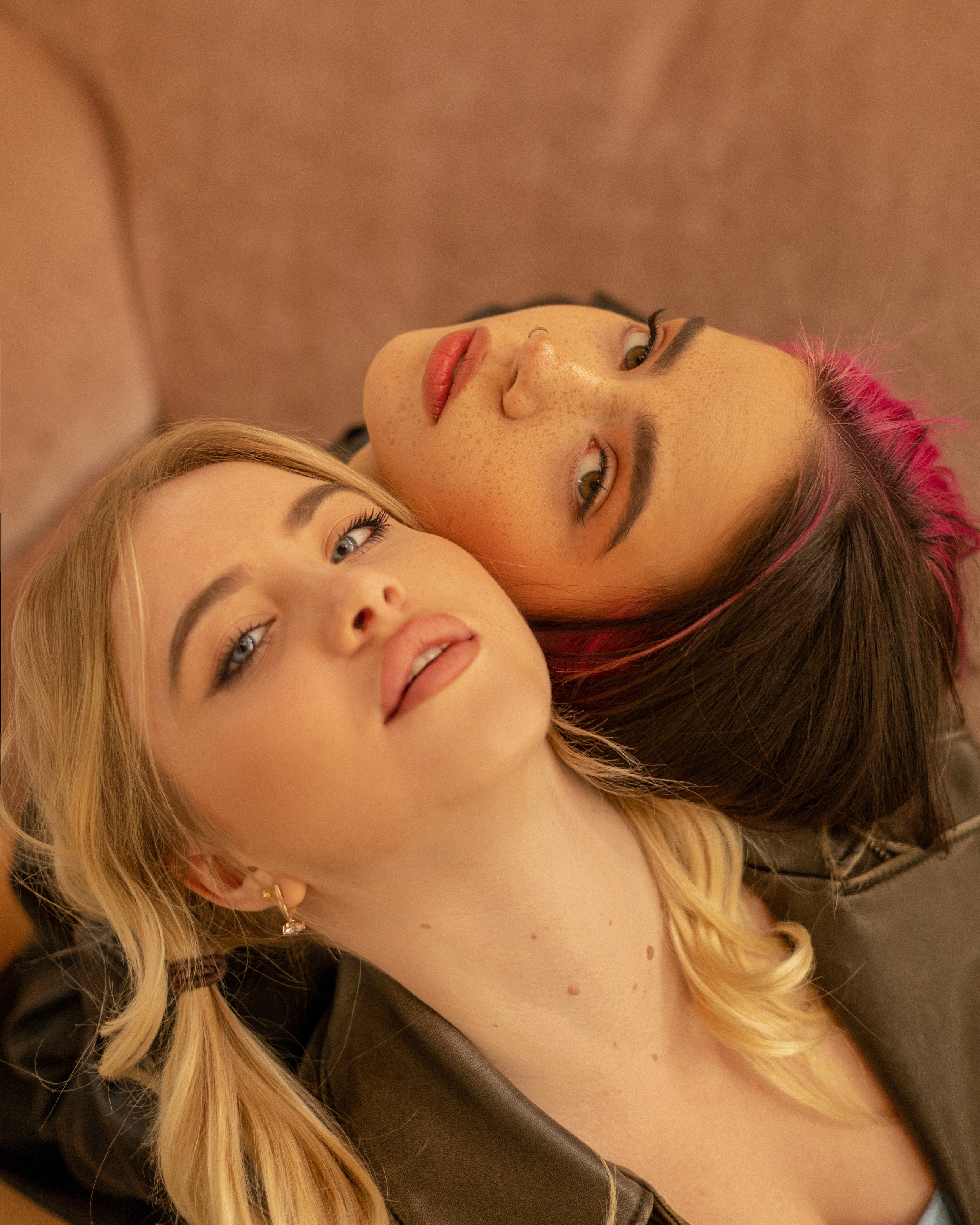 Ксюша и Алина