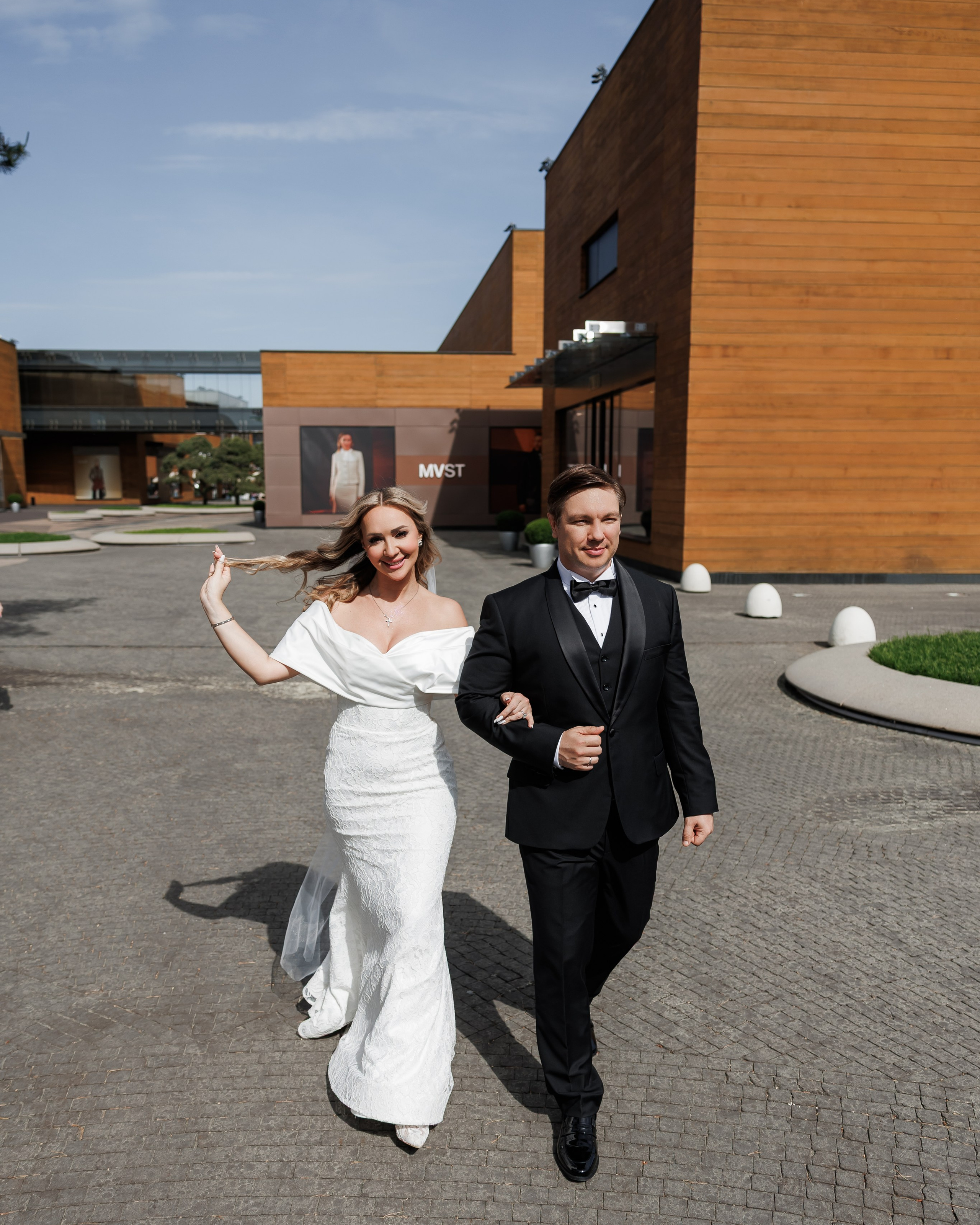 ОЛЕГ И АЛЁНА