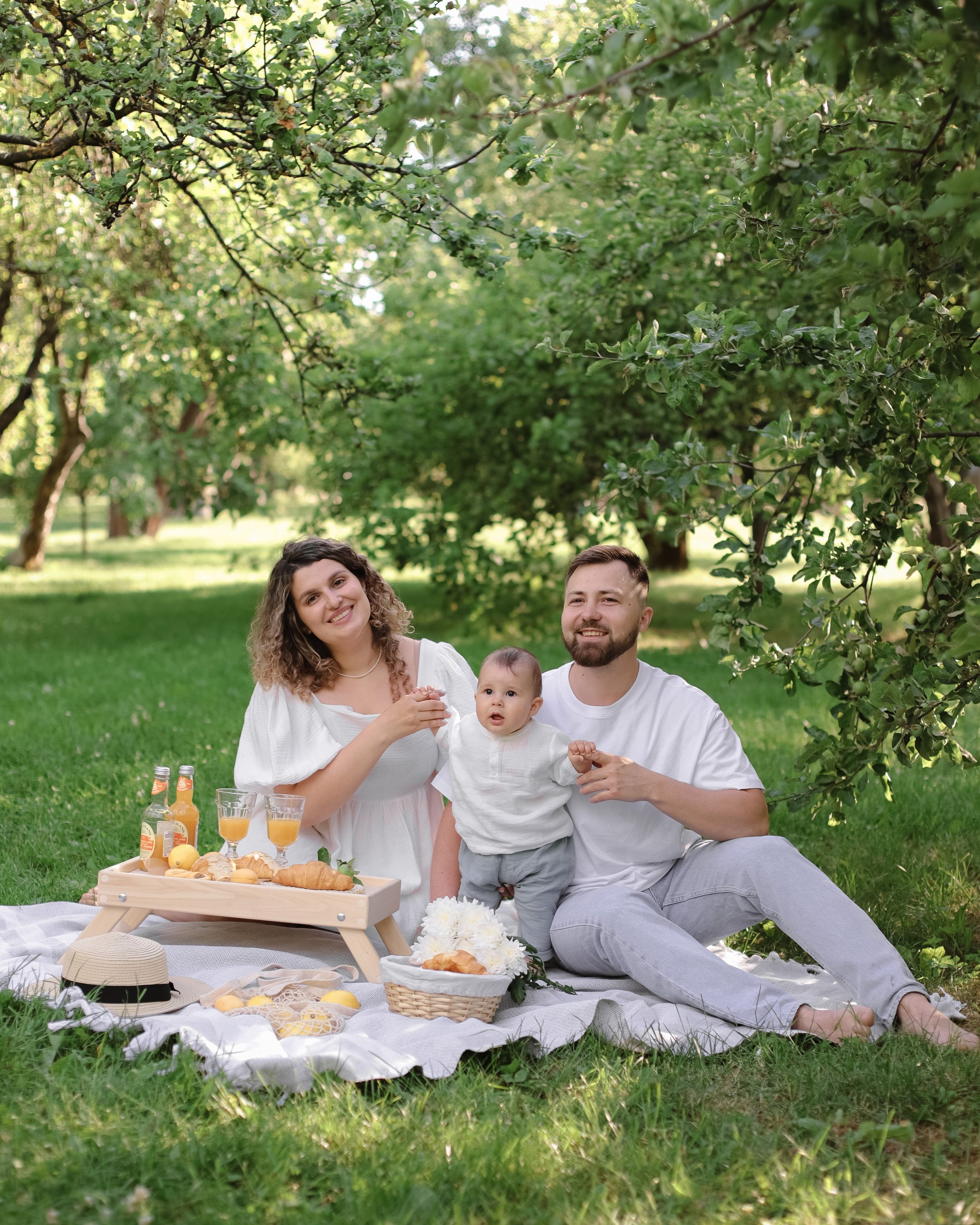 Пикник: Саша, Алёна, Прохор и Миша