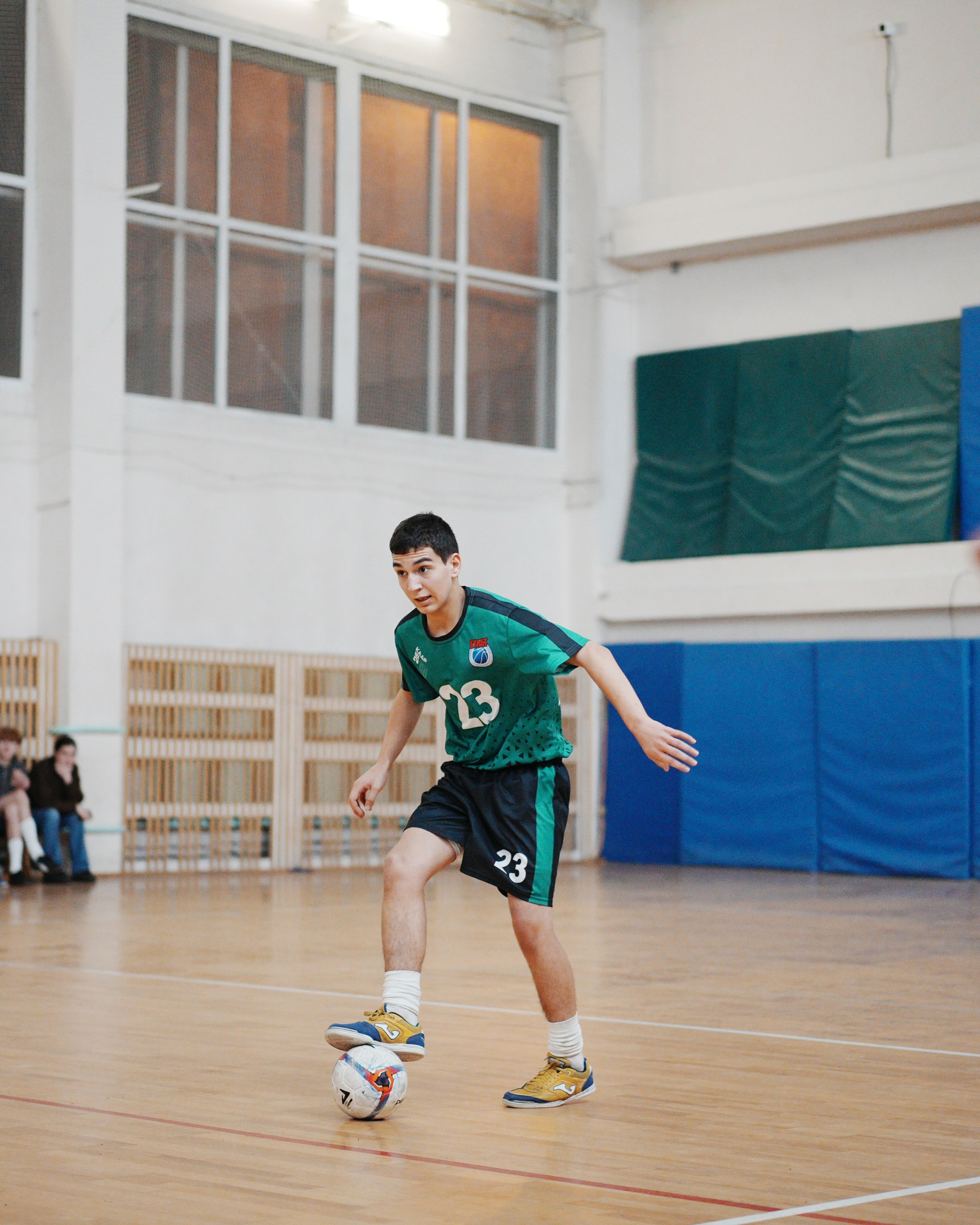 Футбольный матч 12.11.2025