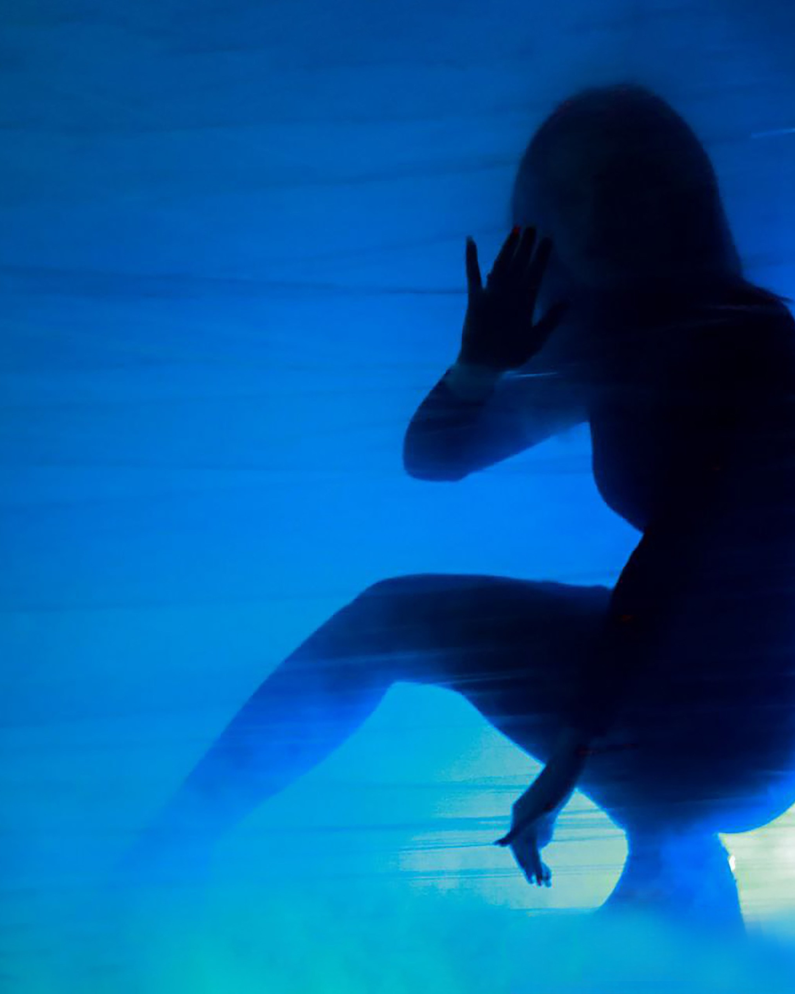 Девочка демон