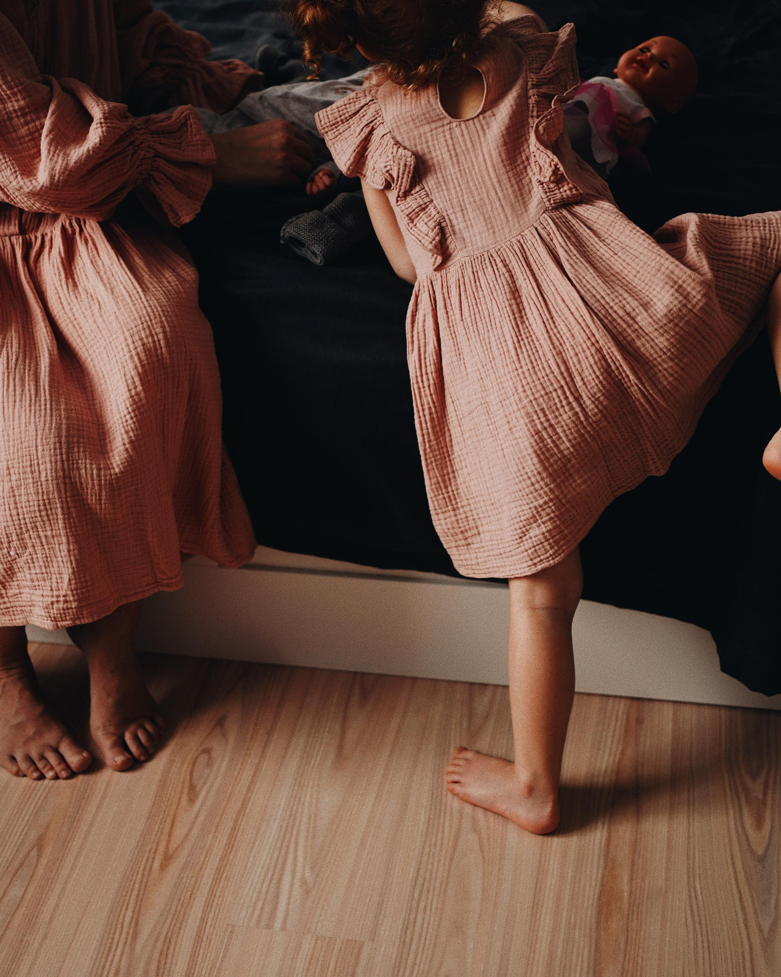 Радость здесь