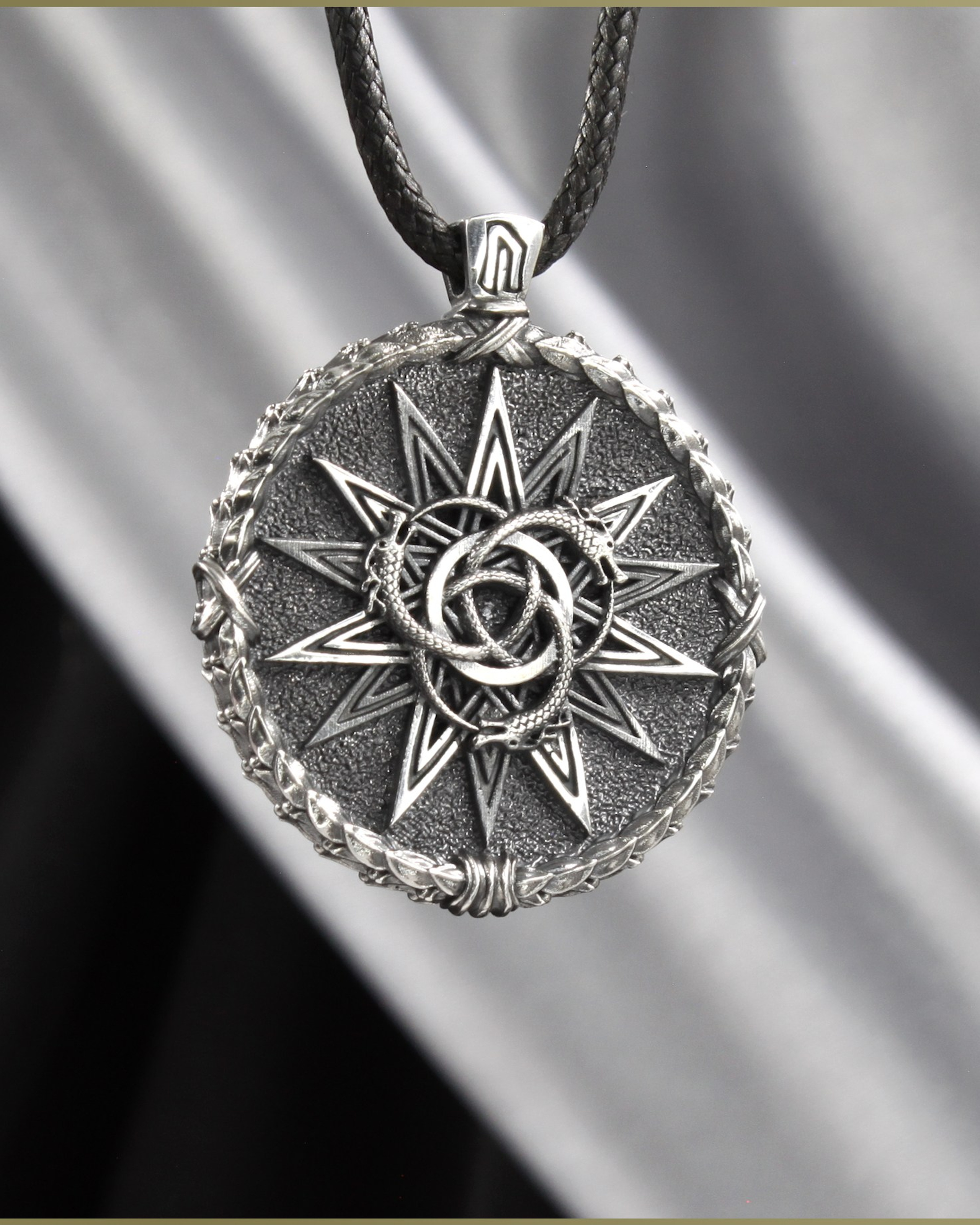 Медальон Звезда Магов амулет с драконами