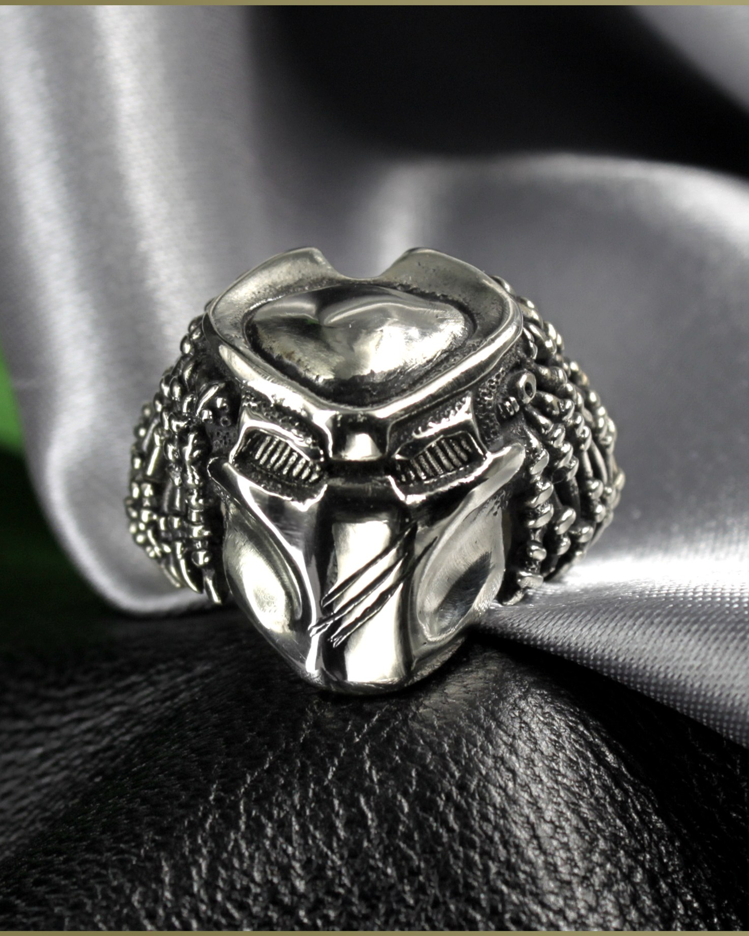 МАСКА ХИЩНИКА МУЖСКОЙ ПЕРСТЕНЬ PREDATOR