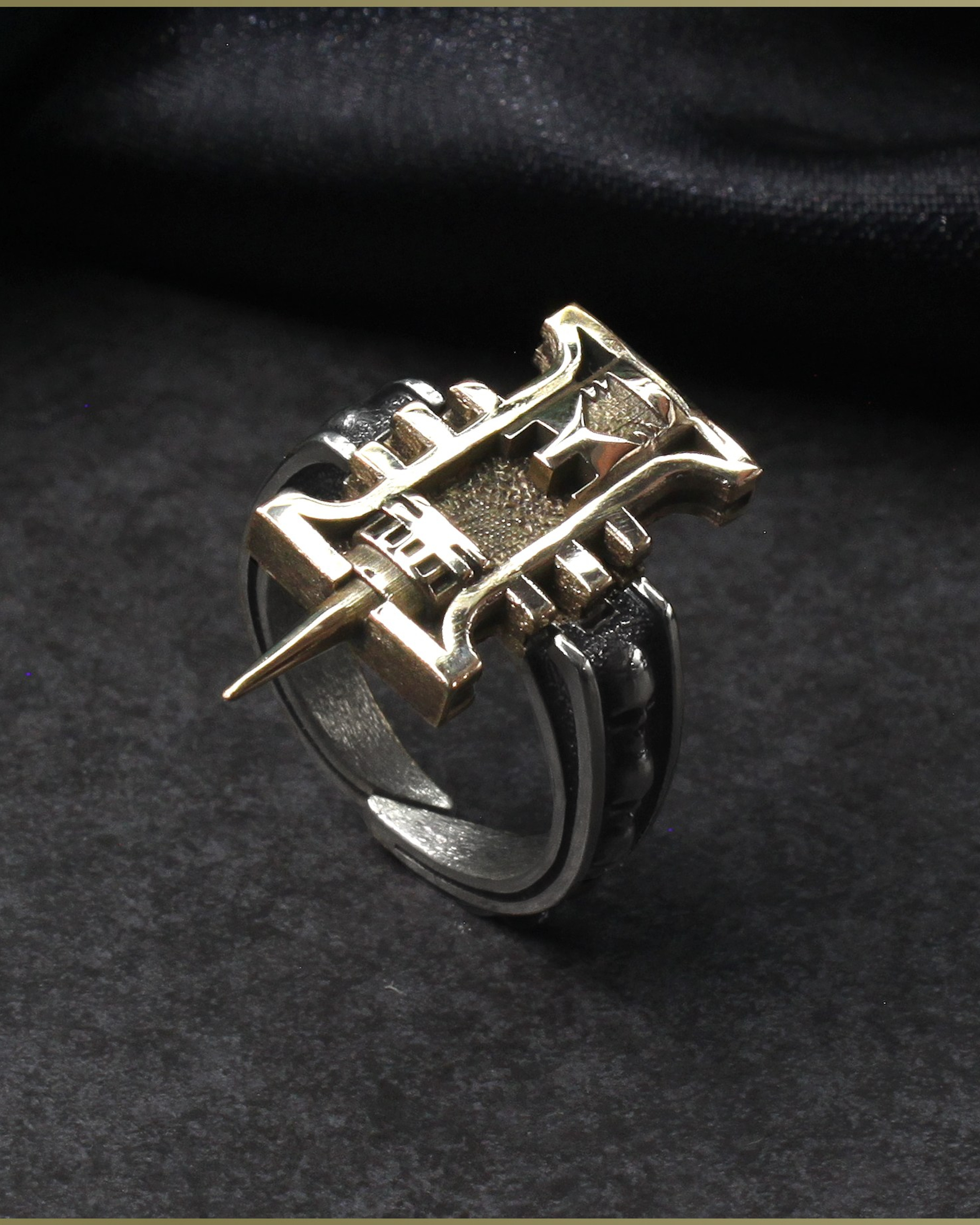 БИМЕТАЛЛИЧЕСКОЕ КОЛЬЦО-ИГЛА ФАН АРТ WARHAMMER 40k