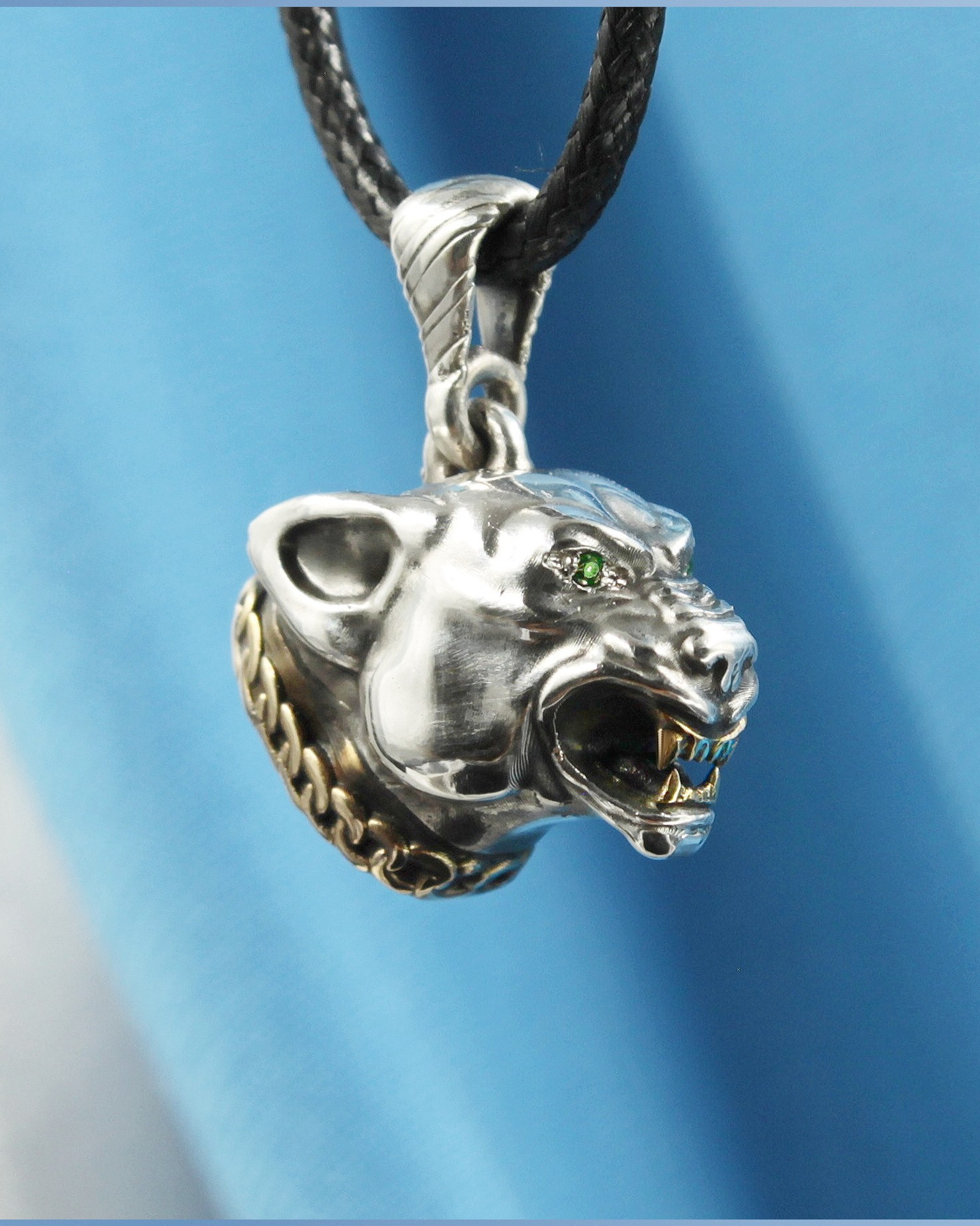 ЮВЕЛИРНЫЙ БИМЕТАЛЛИЧЕСКИЙ КУЛОН ПАНТЕРА