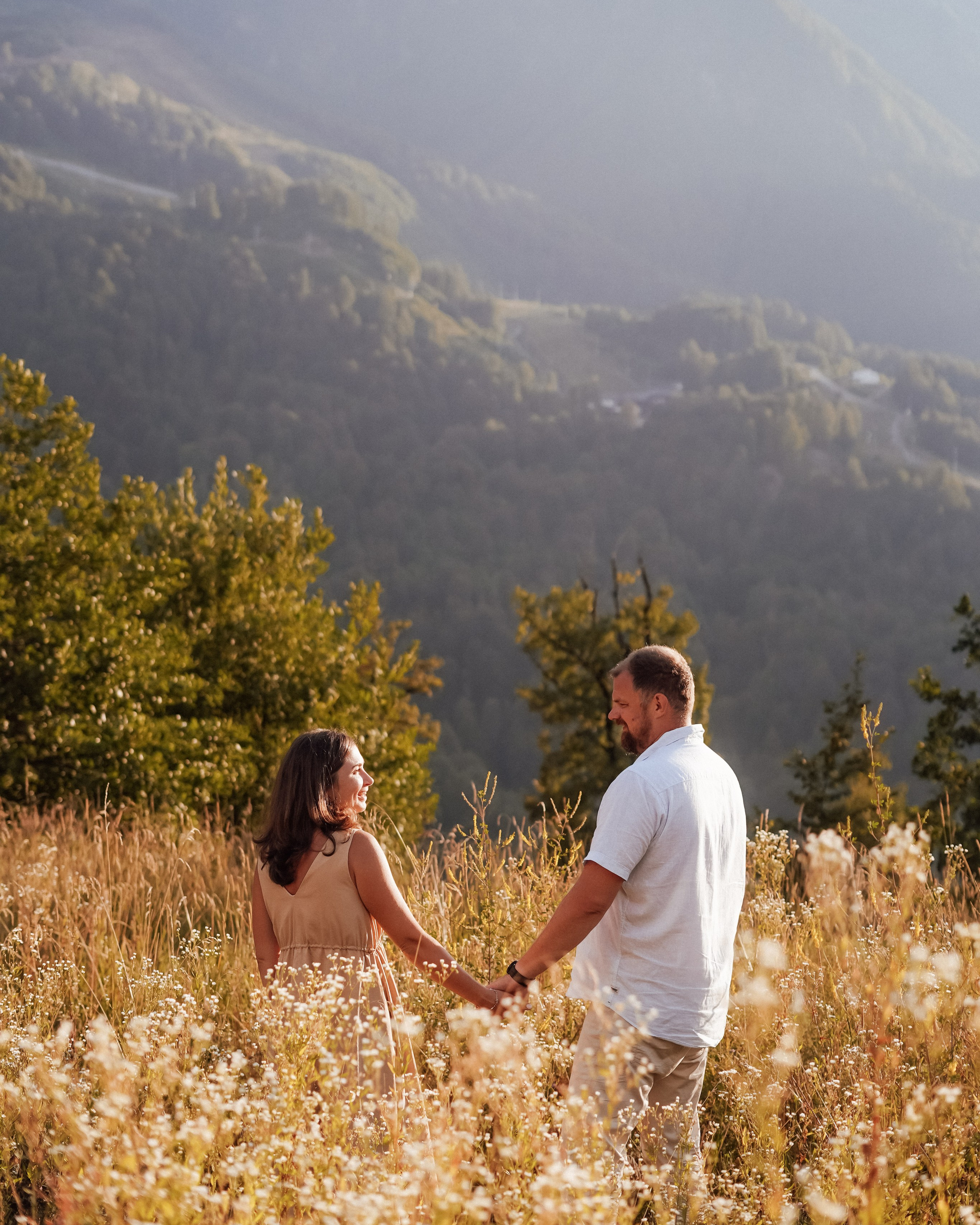 Алексей и Екатерина в горах Красной Поляны