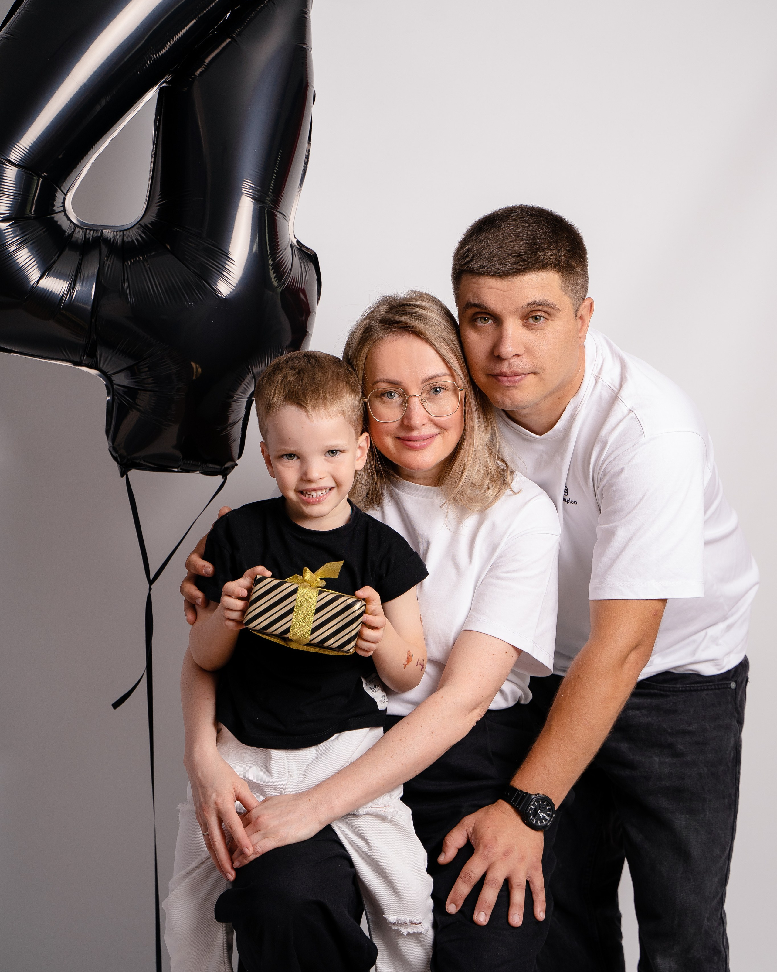 Захару 4 года