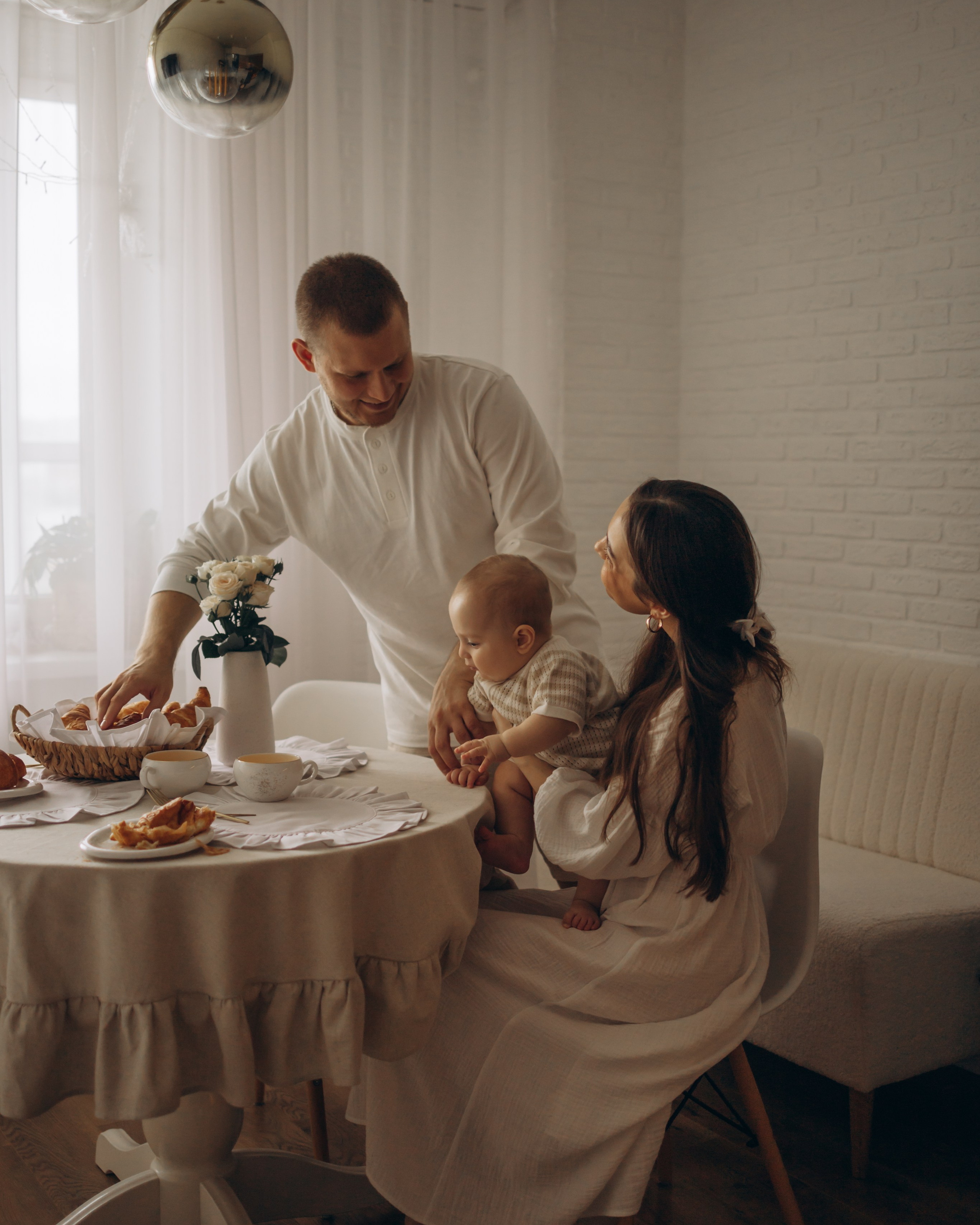 Роза, Рома и Демид