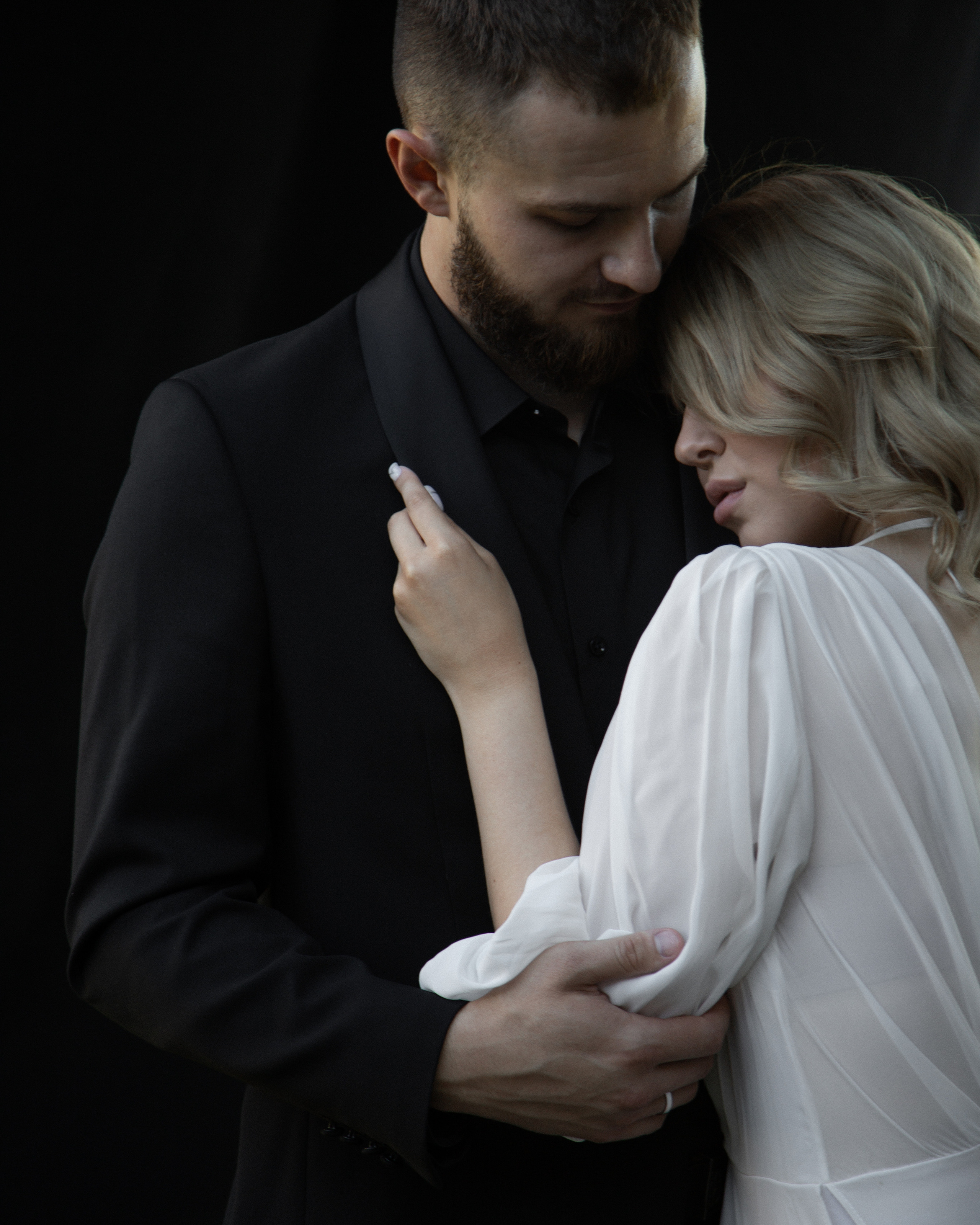 Максим и Аделя — свадьба за городом