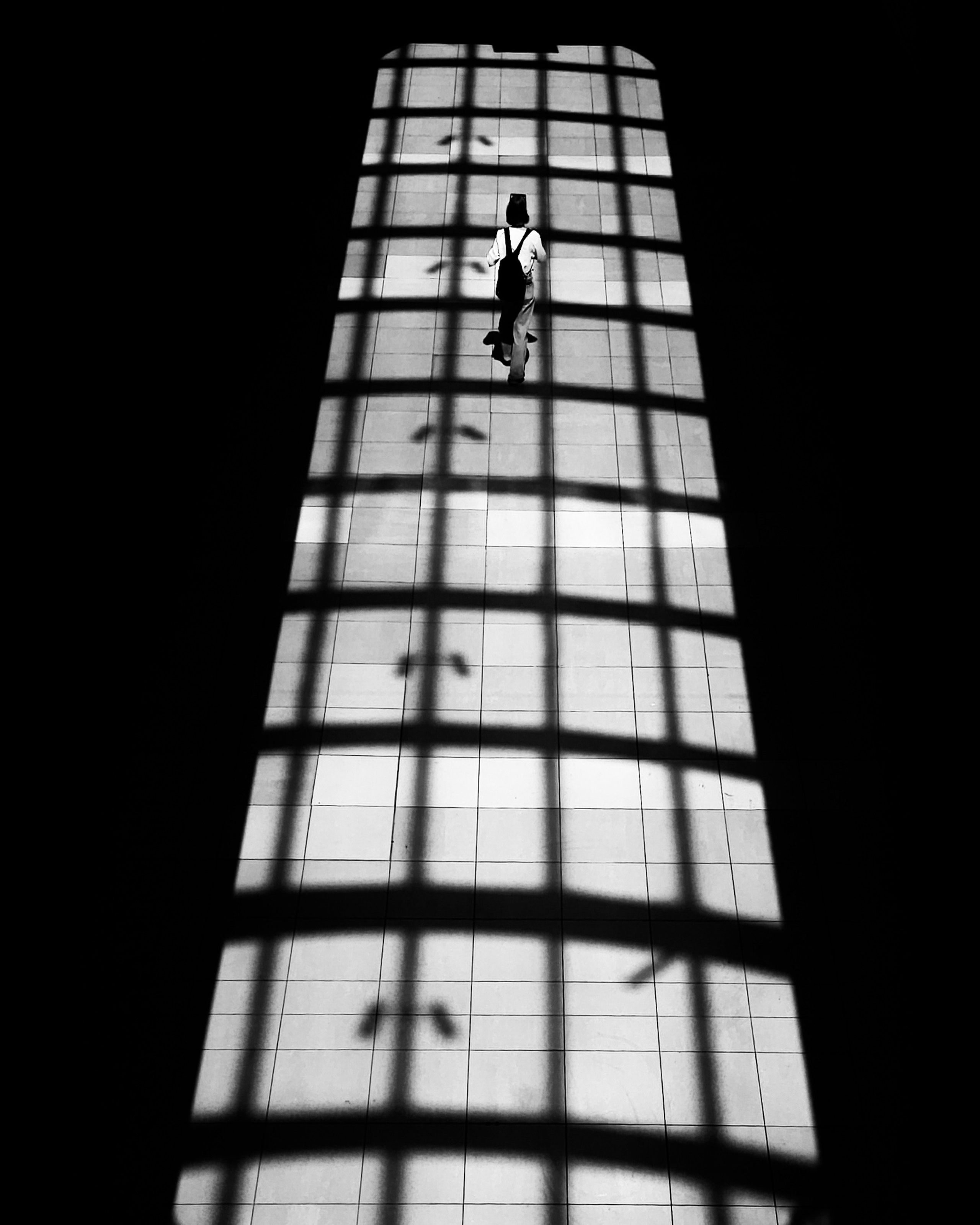 Mobile bnw