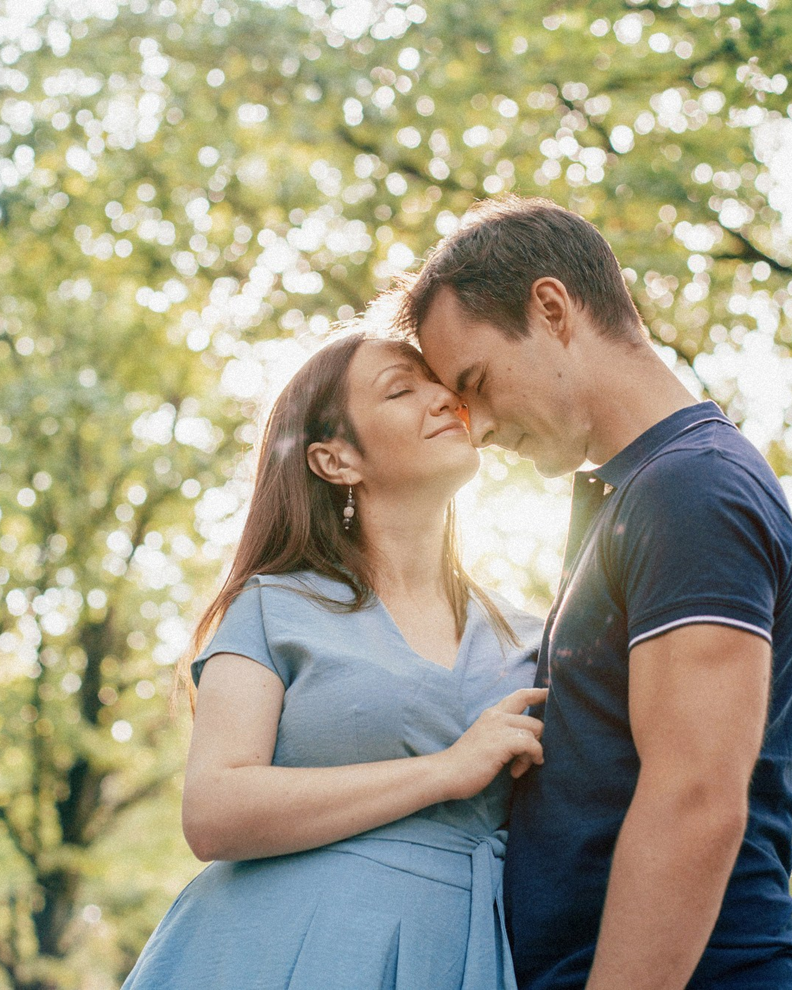 Оля и Толя в ожидании