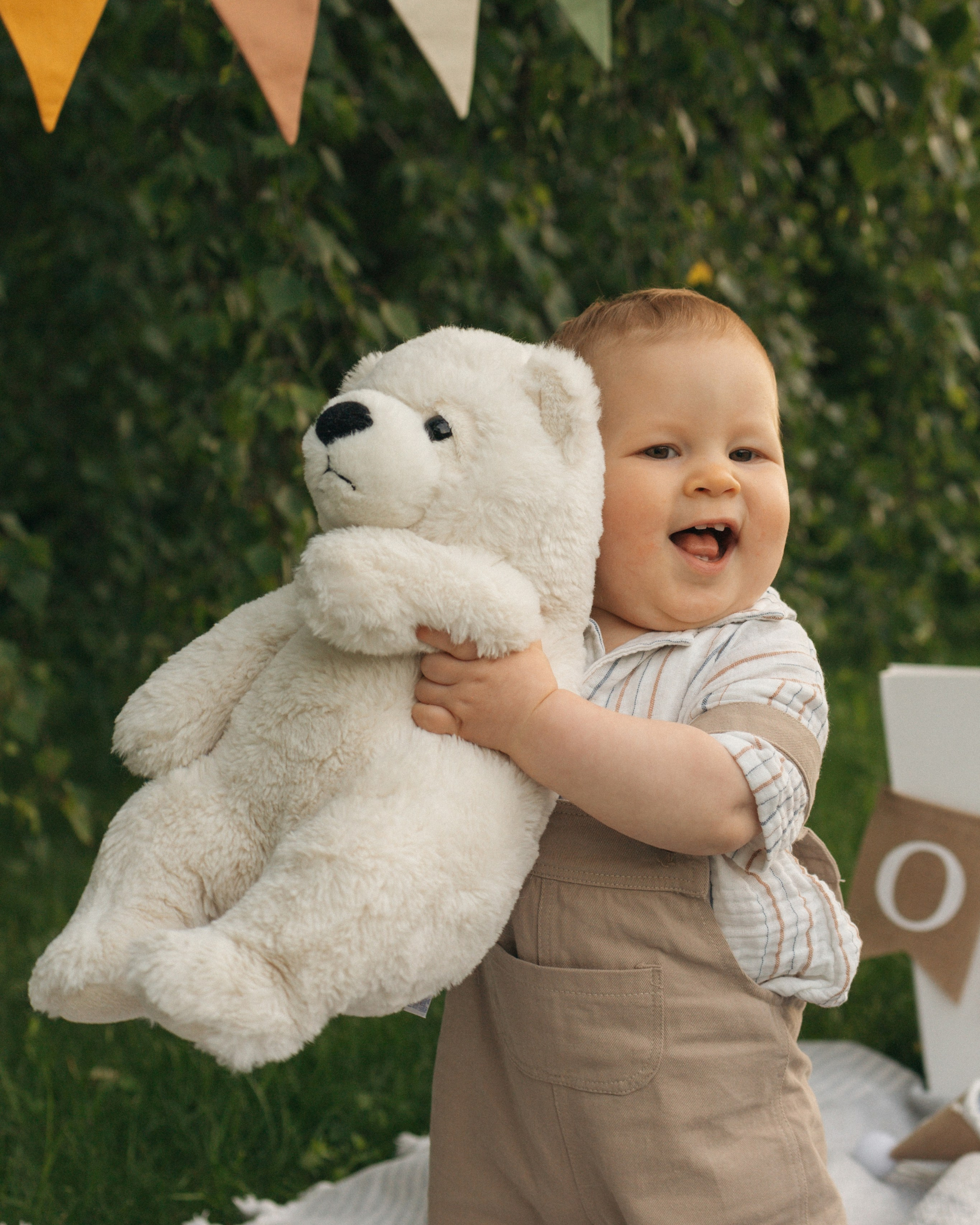 Годик Мишутке