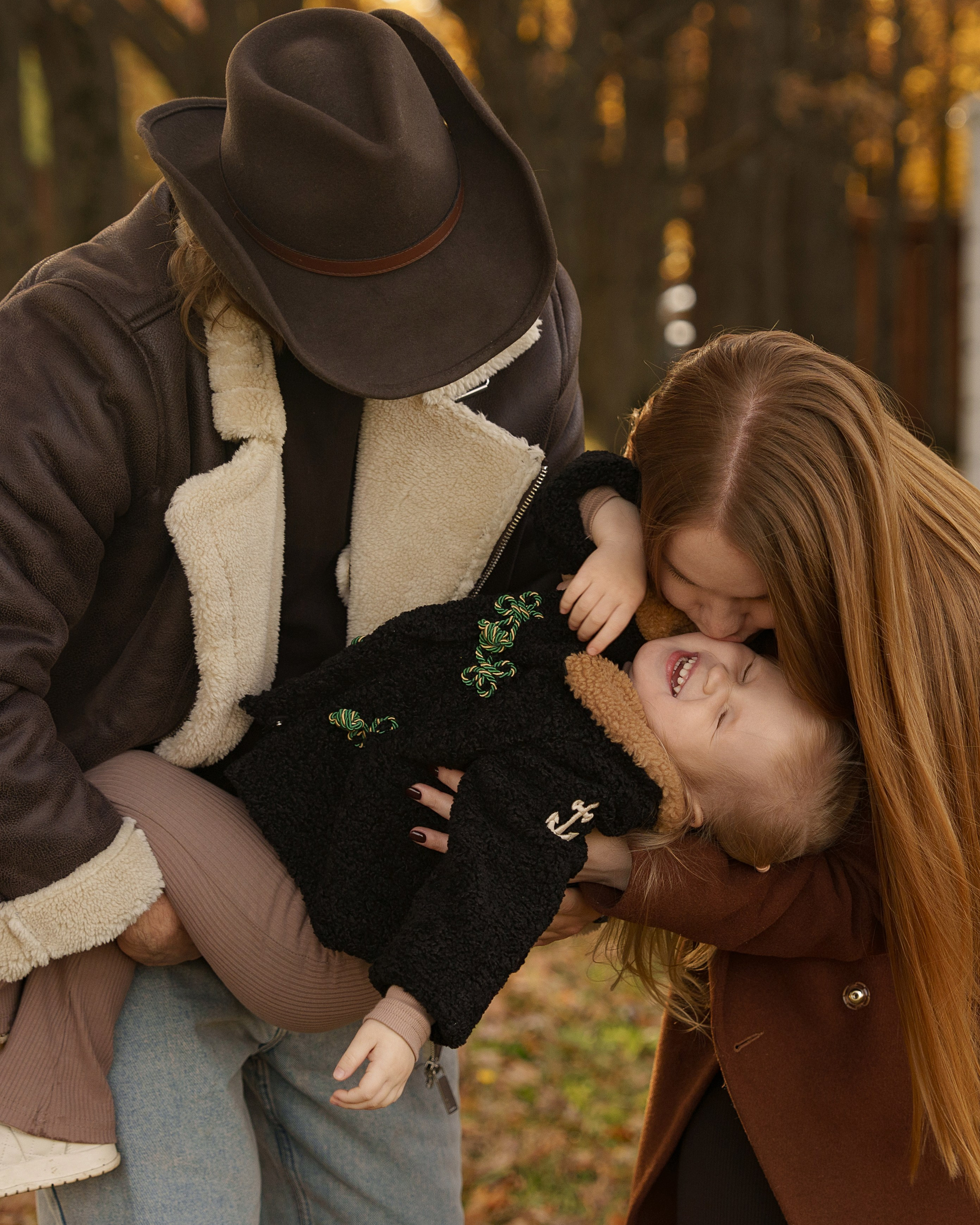 Юля, Толя и Лиза