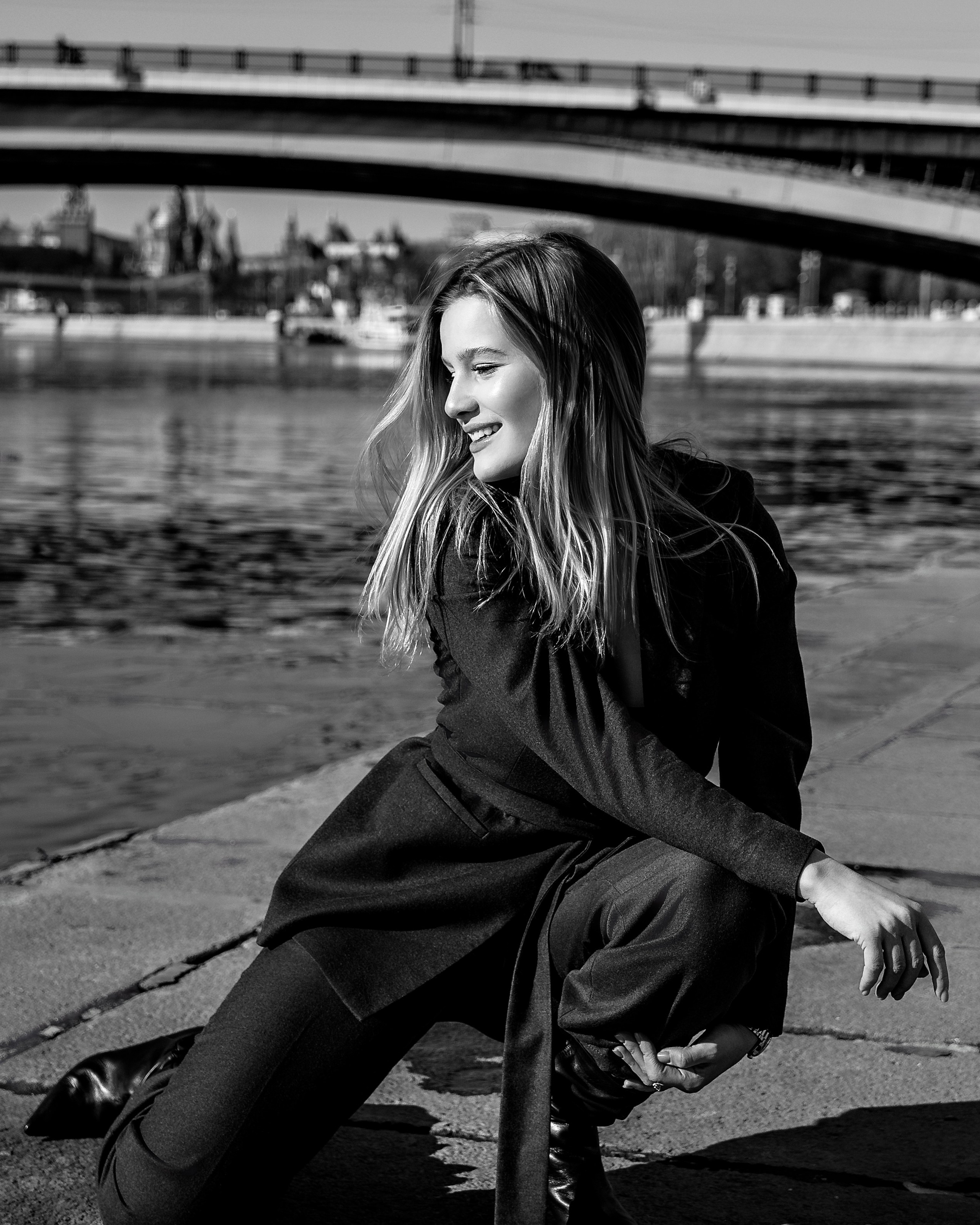 Влада Стрит