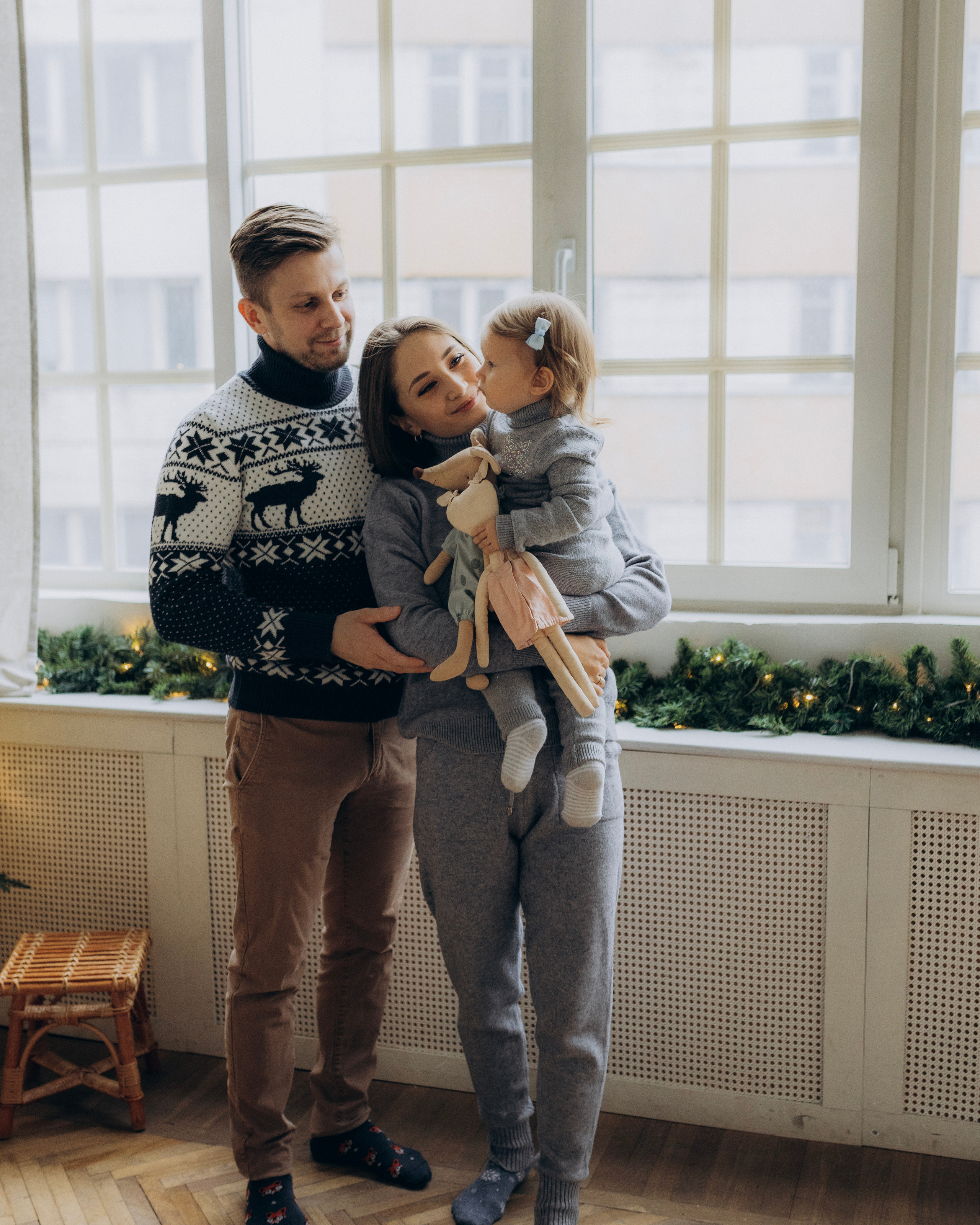 Новогодняя сказка Жени, Маши и Алисы