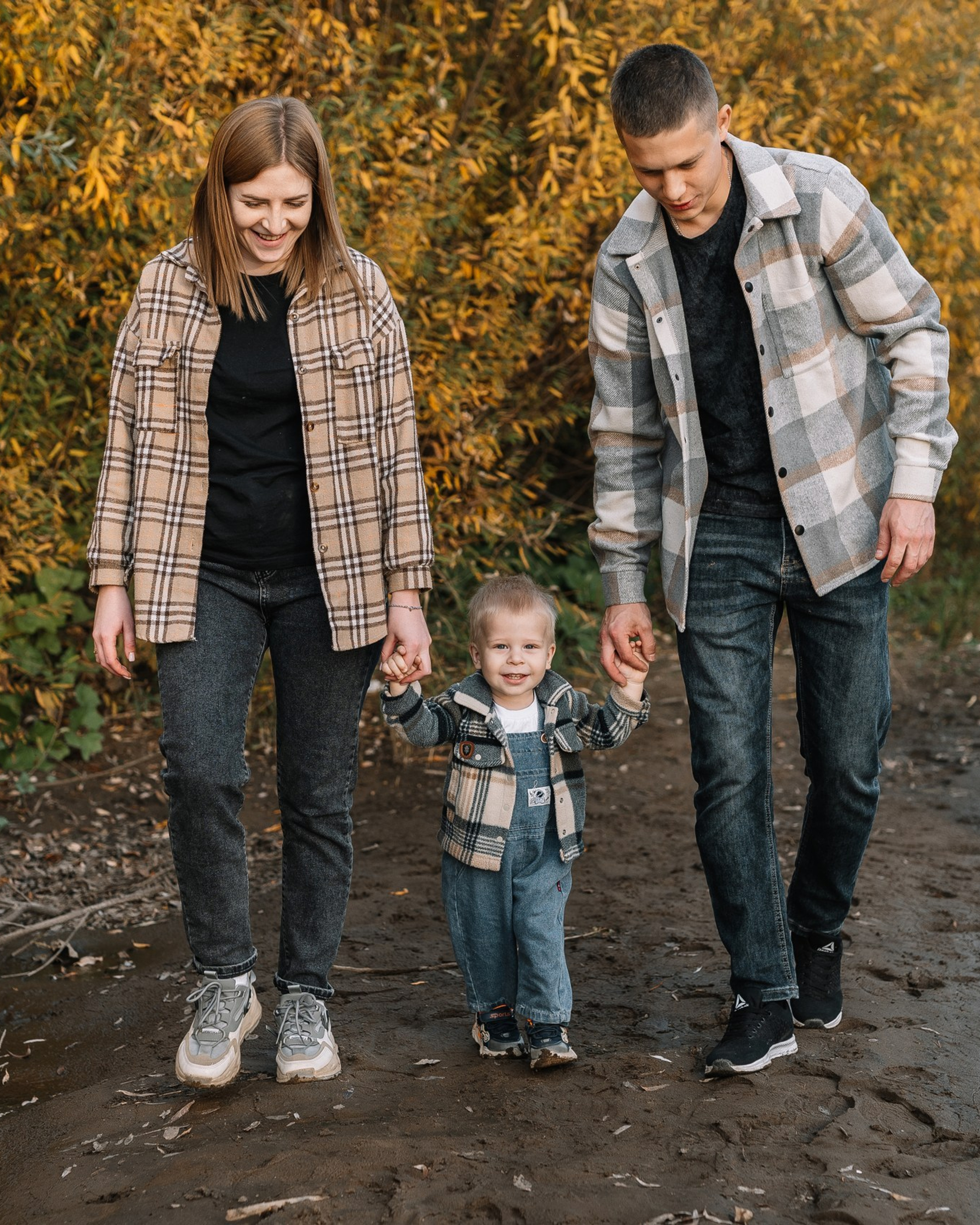 Катя+Женя=Денис