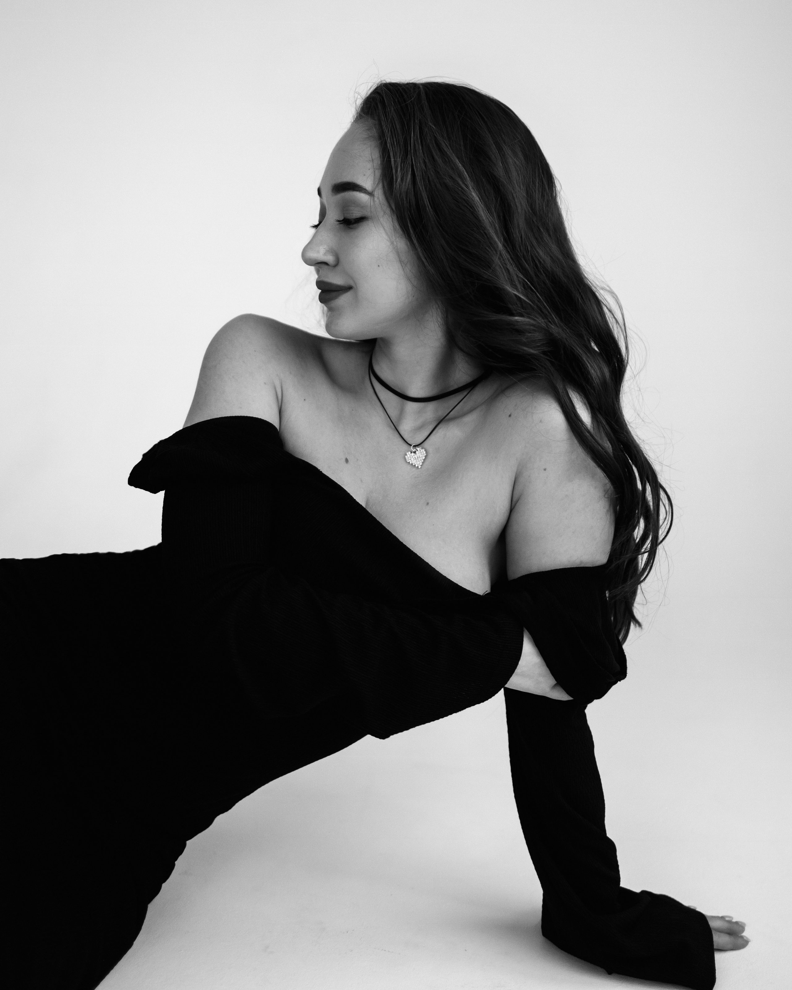 минималистичная фотосессия в платье