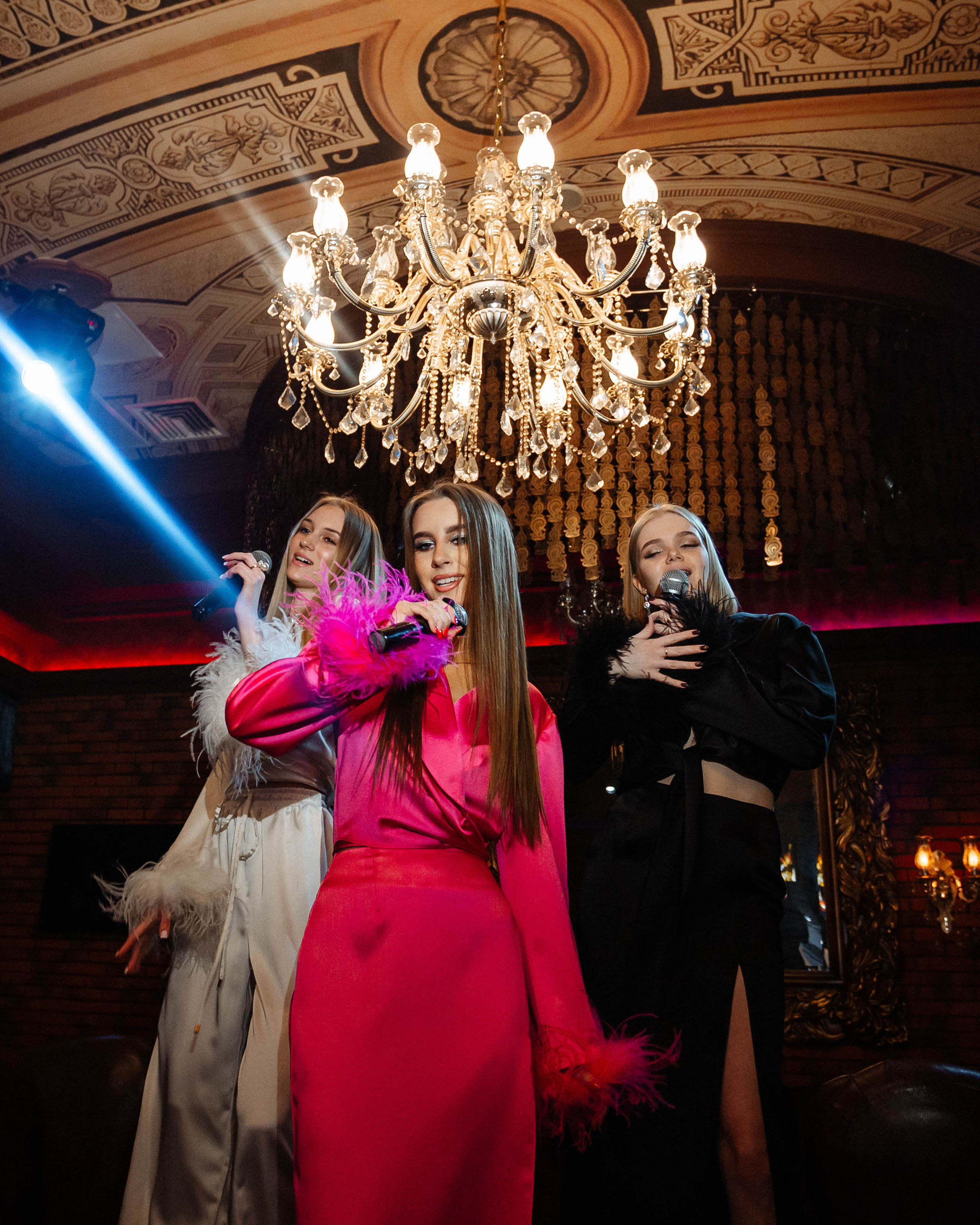 Контент для караоке-бара|Кураж