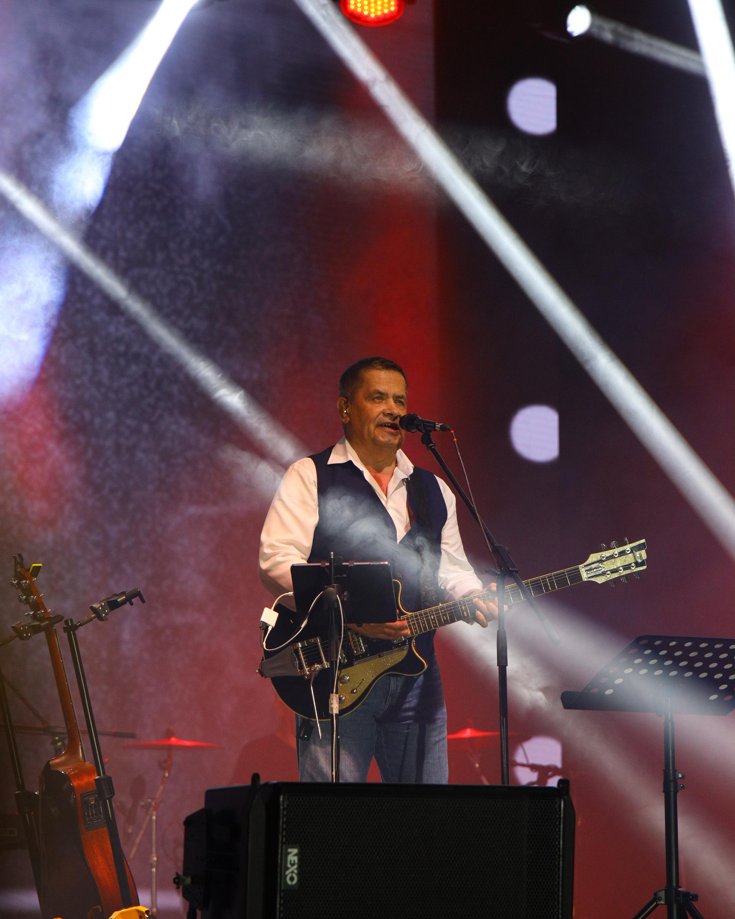 Хороша Родная. Концерт Николая Расторгуева и&nbsp;группы «ЛЮБЭ»