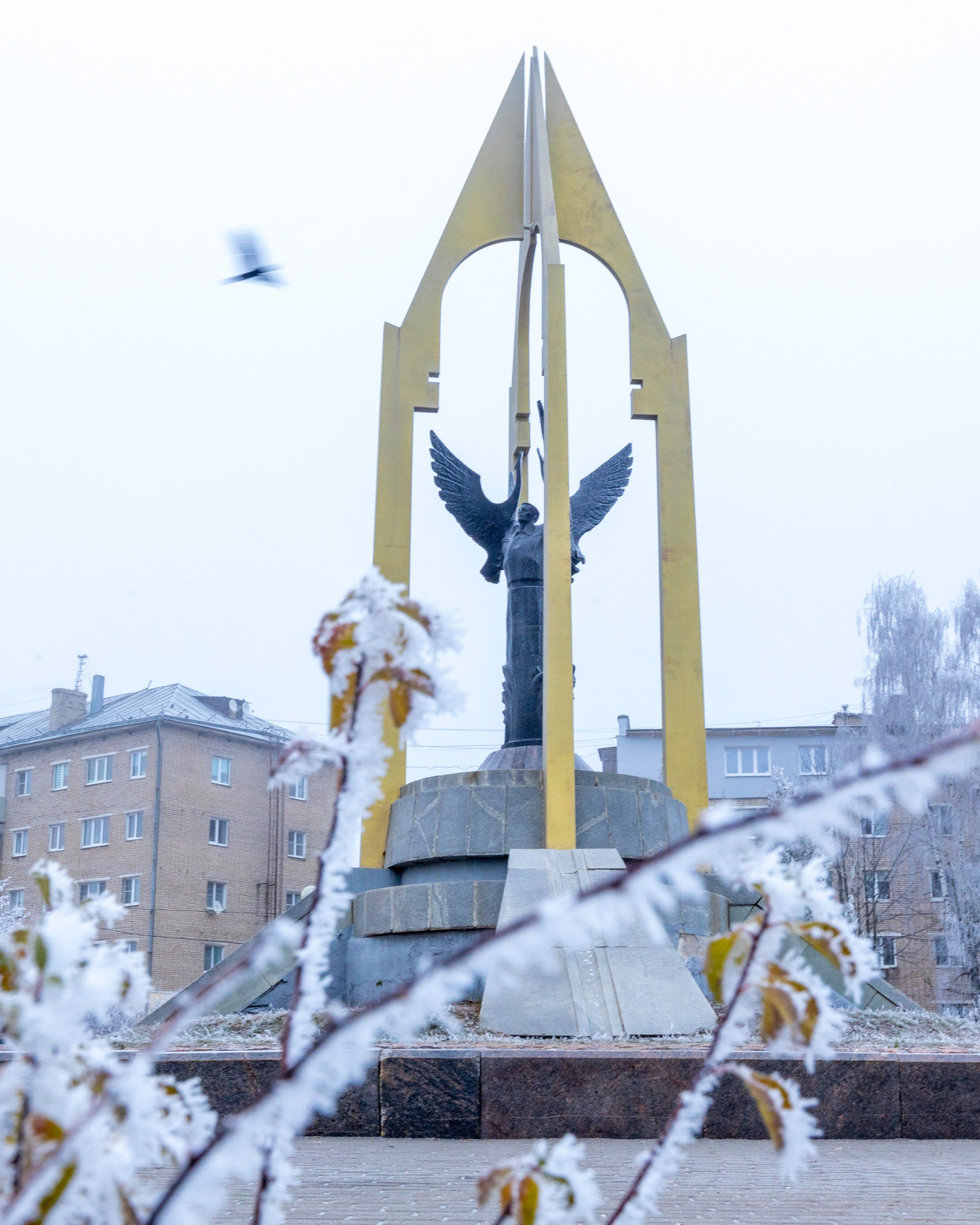 Иней&nbsp;— Менделеевский. Мемориалы Героям Великой Отечественной Войны.