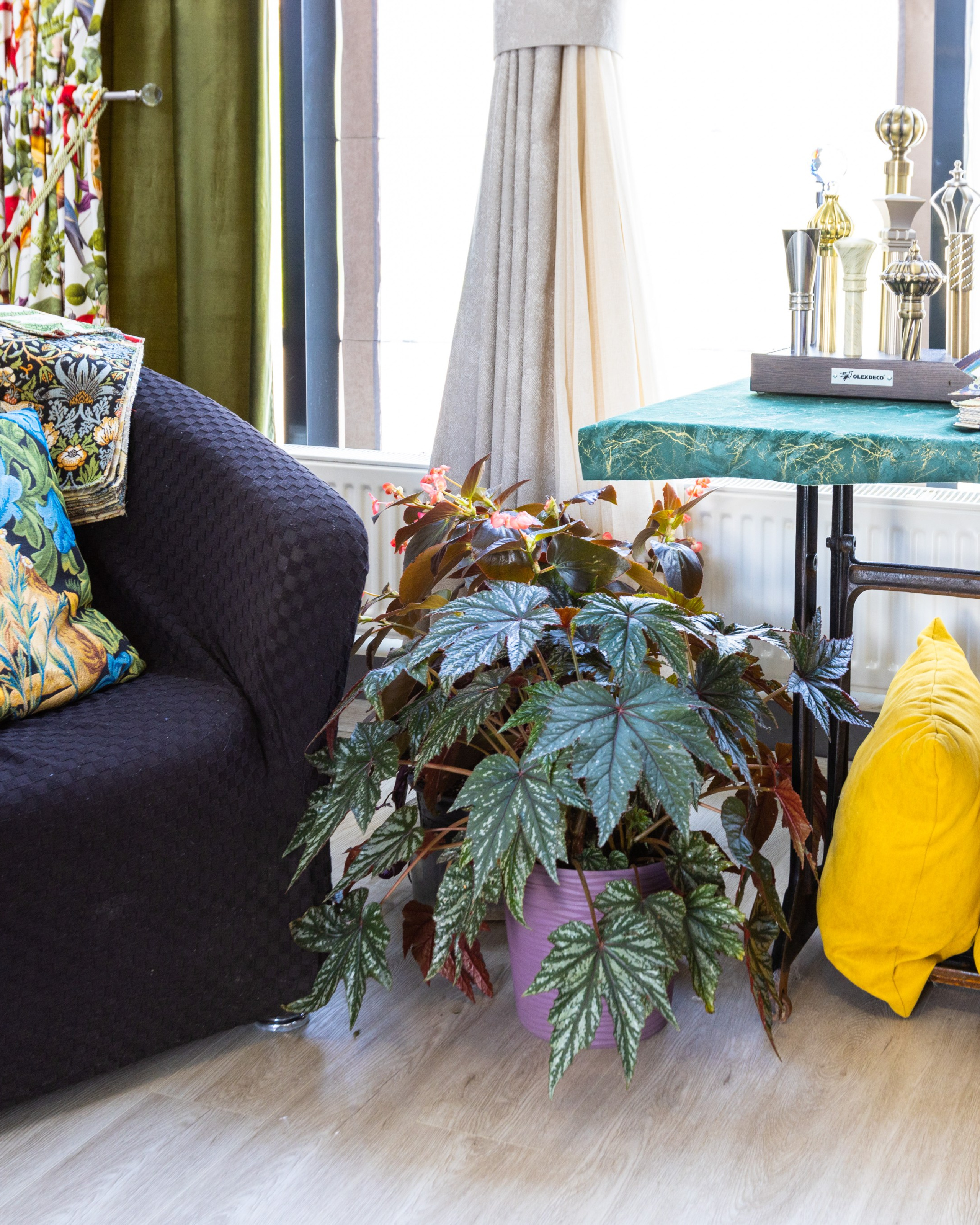 Свет в&nbsp;окошке.