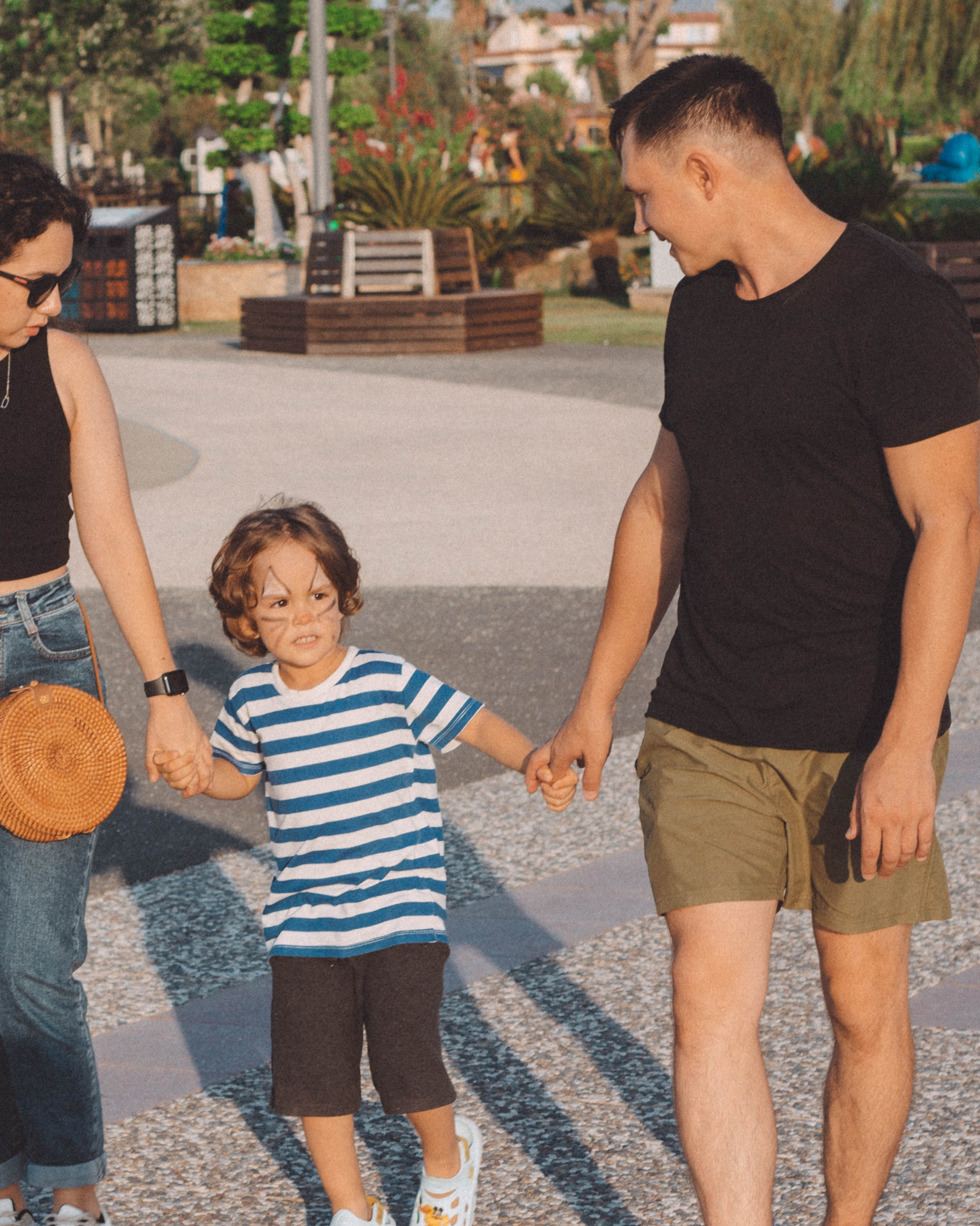 Семейная съёмка на набережной