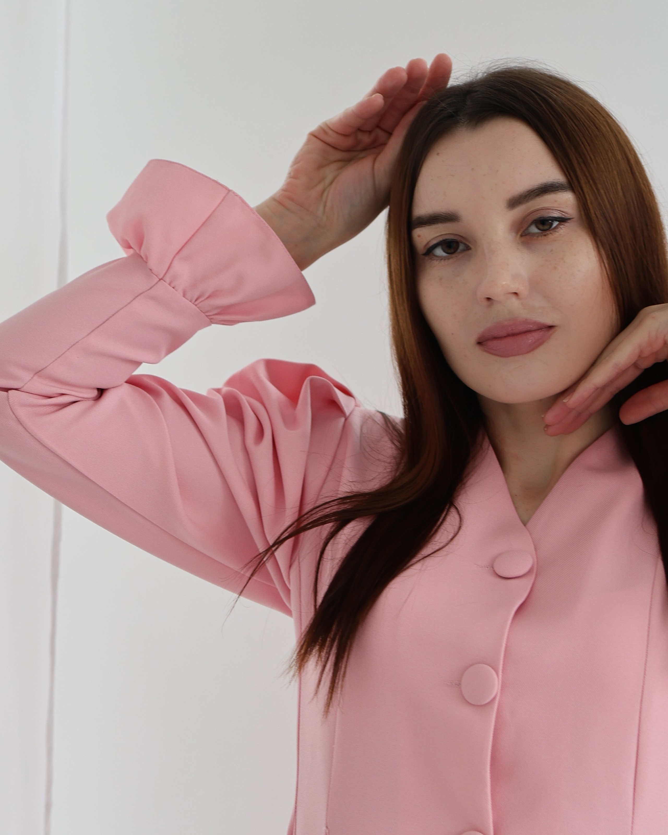 Студийная съемка — женщины