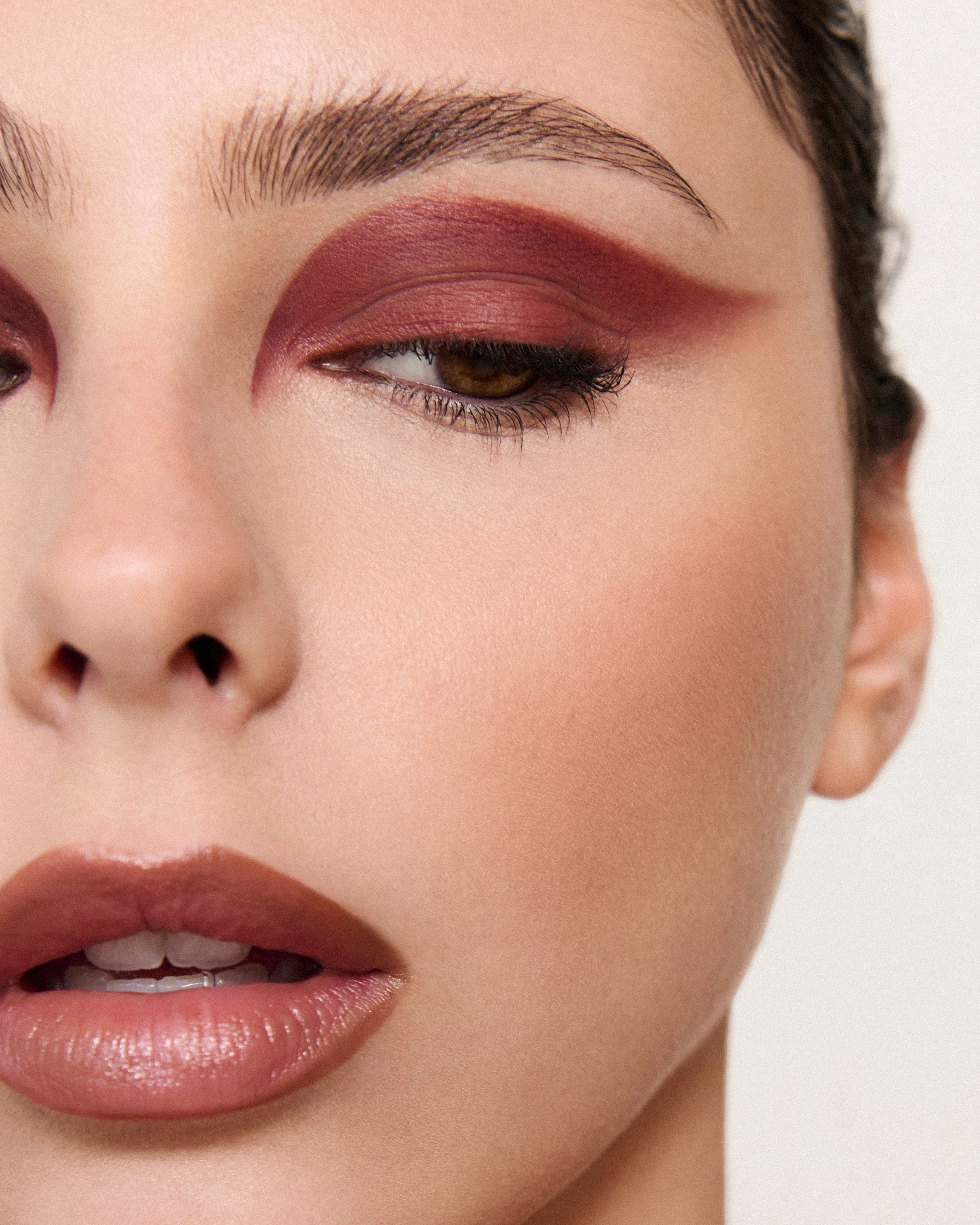 Chelsea for Elle Hungary ph Alena Saz