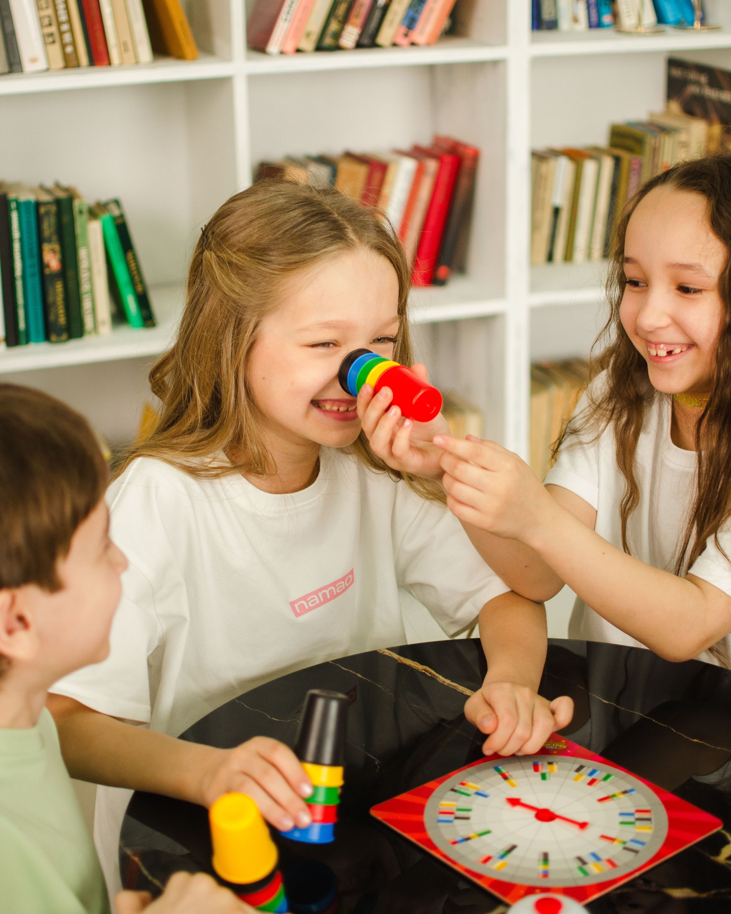 Игры с участием моделей