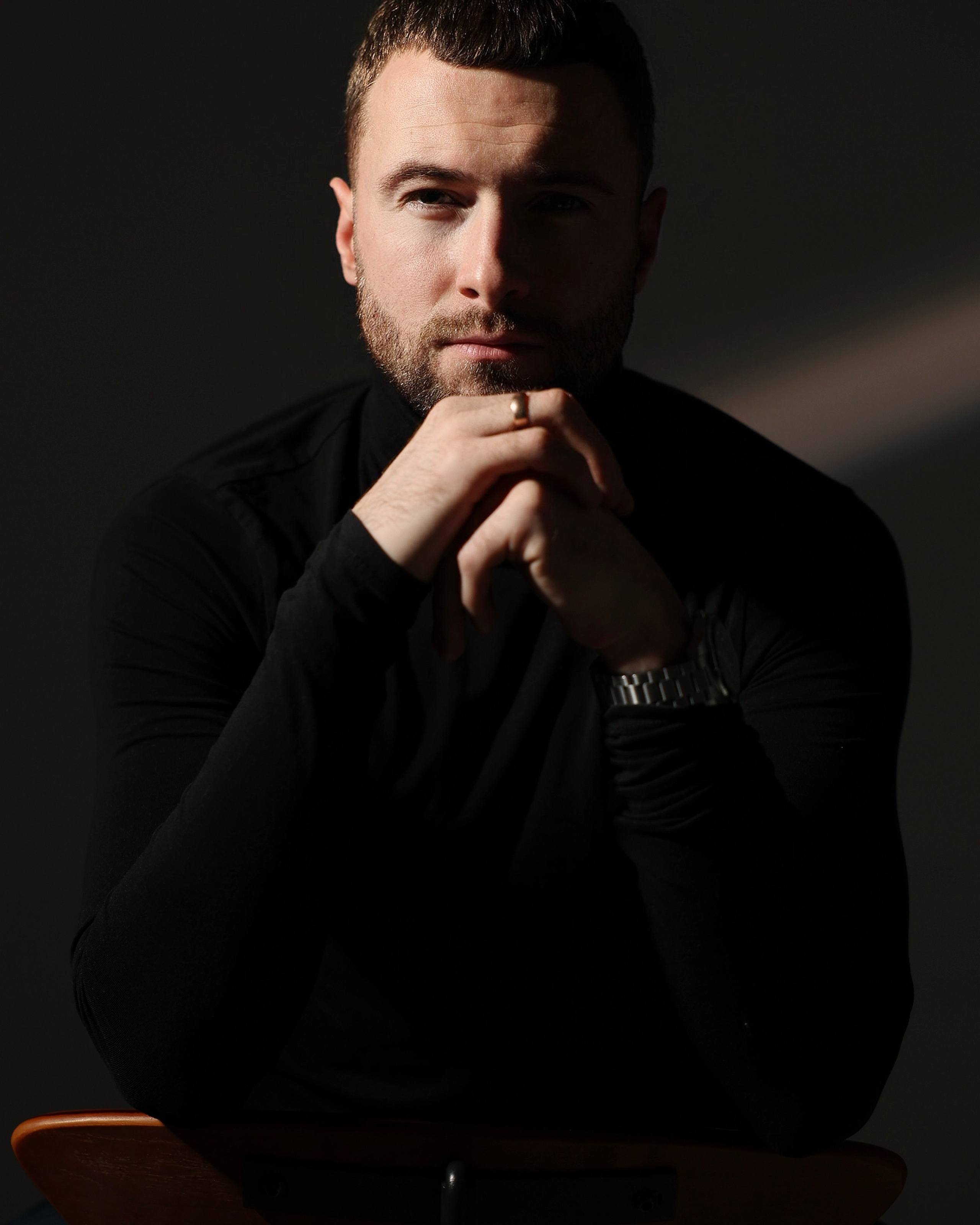 Мужской портрет студия